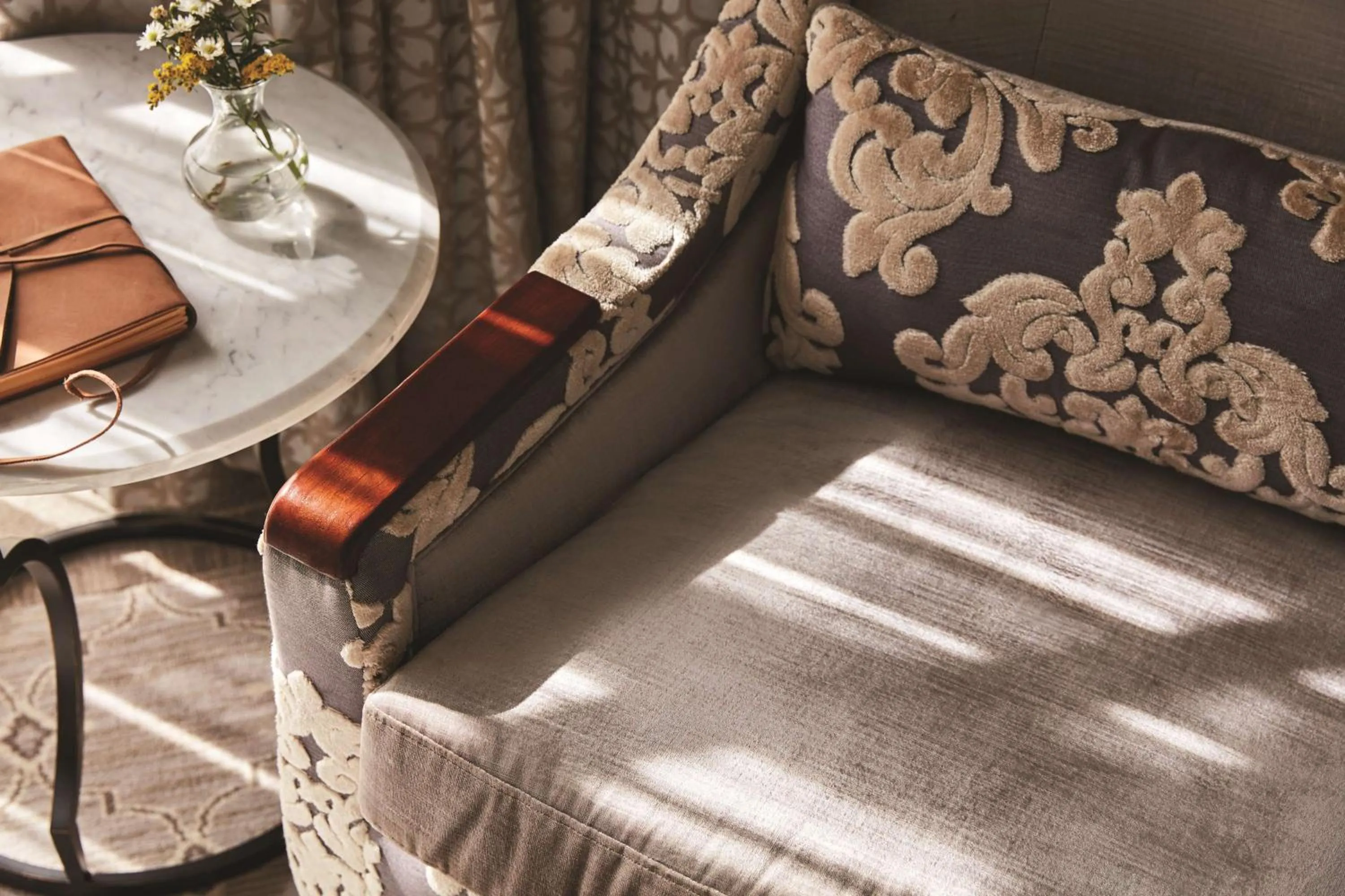 Photo of the whole room in The Charleston Place