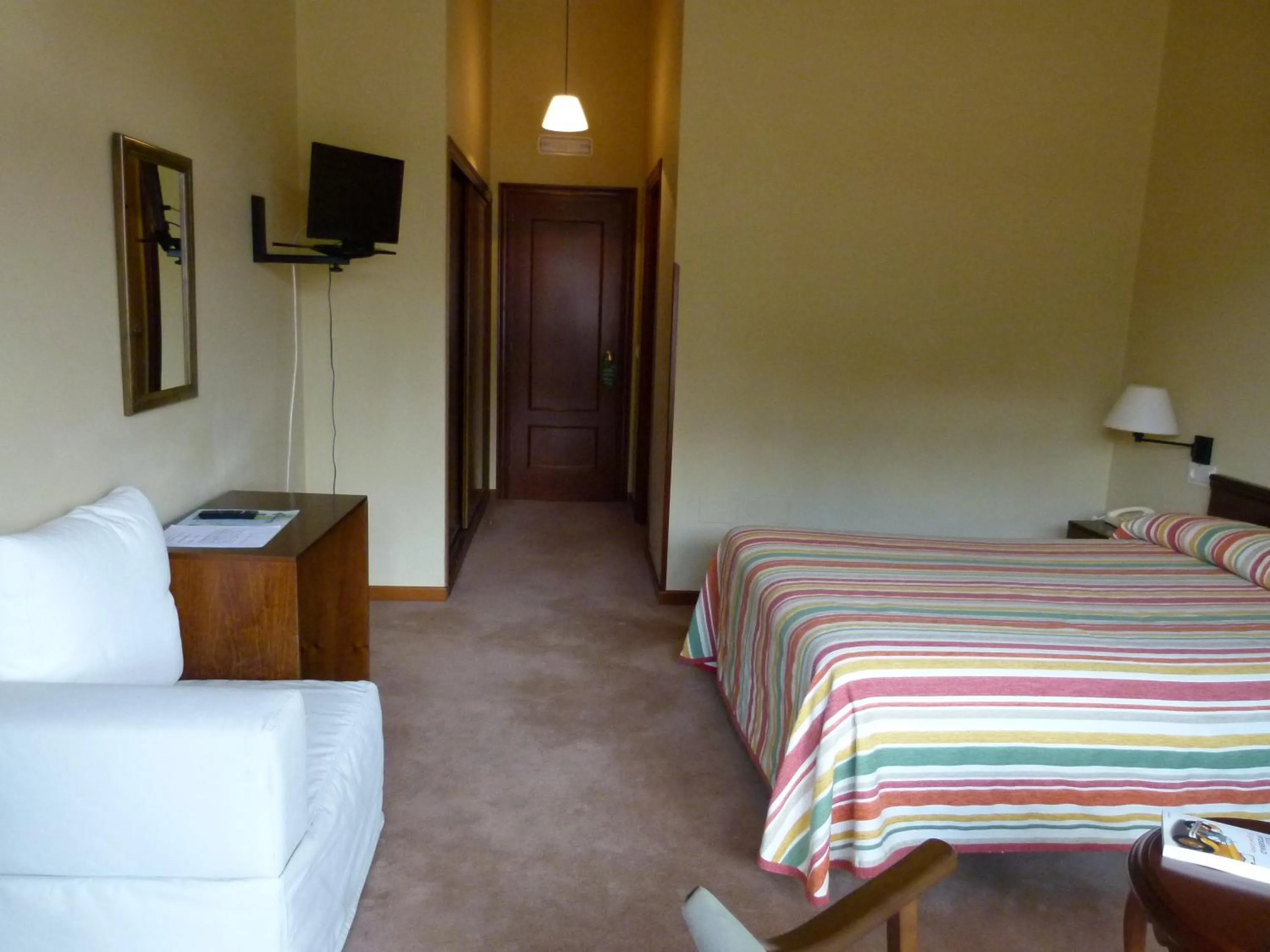 Photo of the whole room, Bed in Hotel Finca Los Venancios