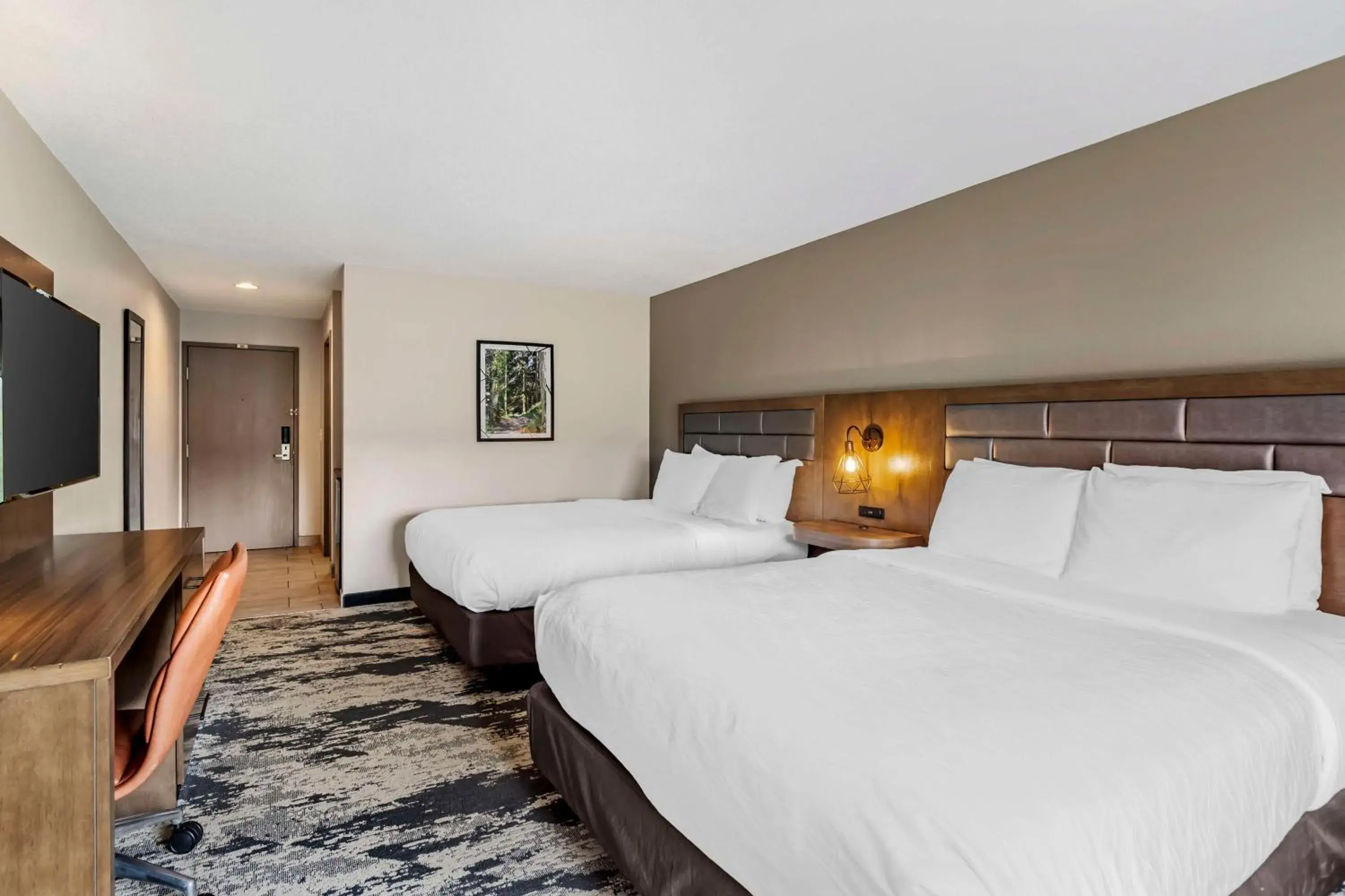 Queen Room with Two Queen Beds and Bath Tub - Disability Access in Best Western Plus Bourbonnais Hotel & Suites Queen Room with Two Queen Beds and Bath Tub - Disability Access in Best Western Plus Bourbonnais Hotel & Suites