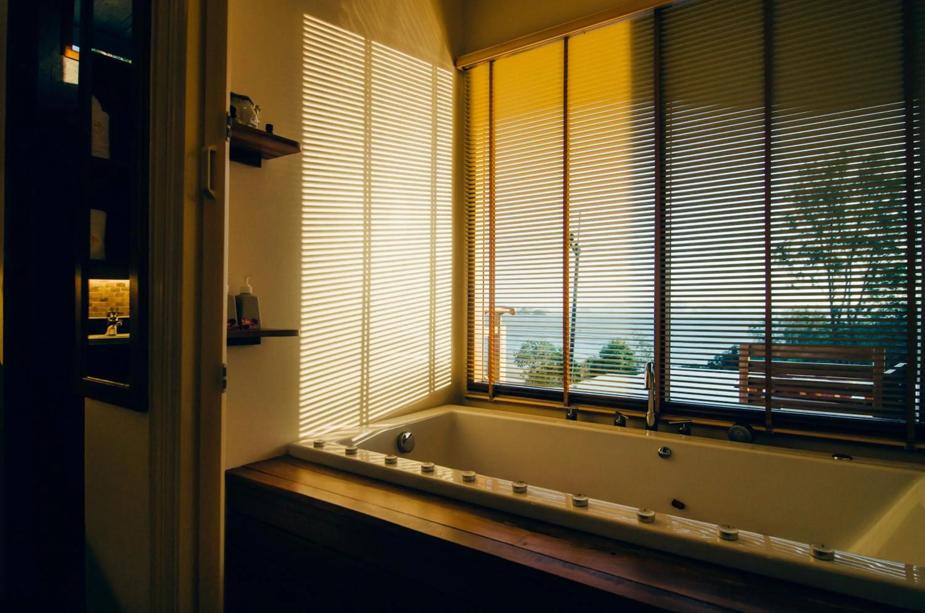 Bathroom in Koh Yao Yai Hillside Resort