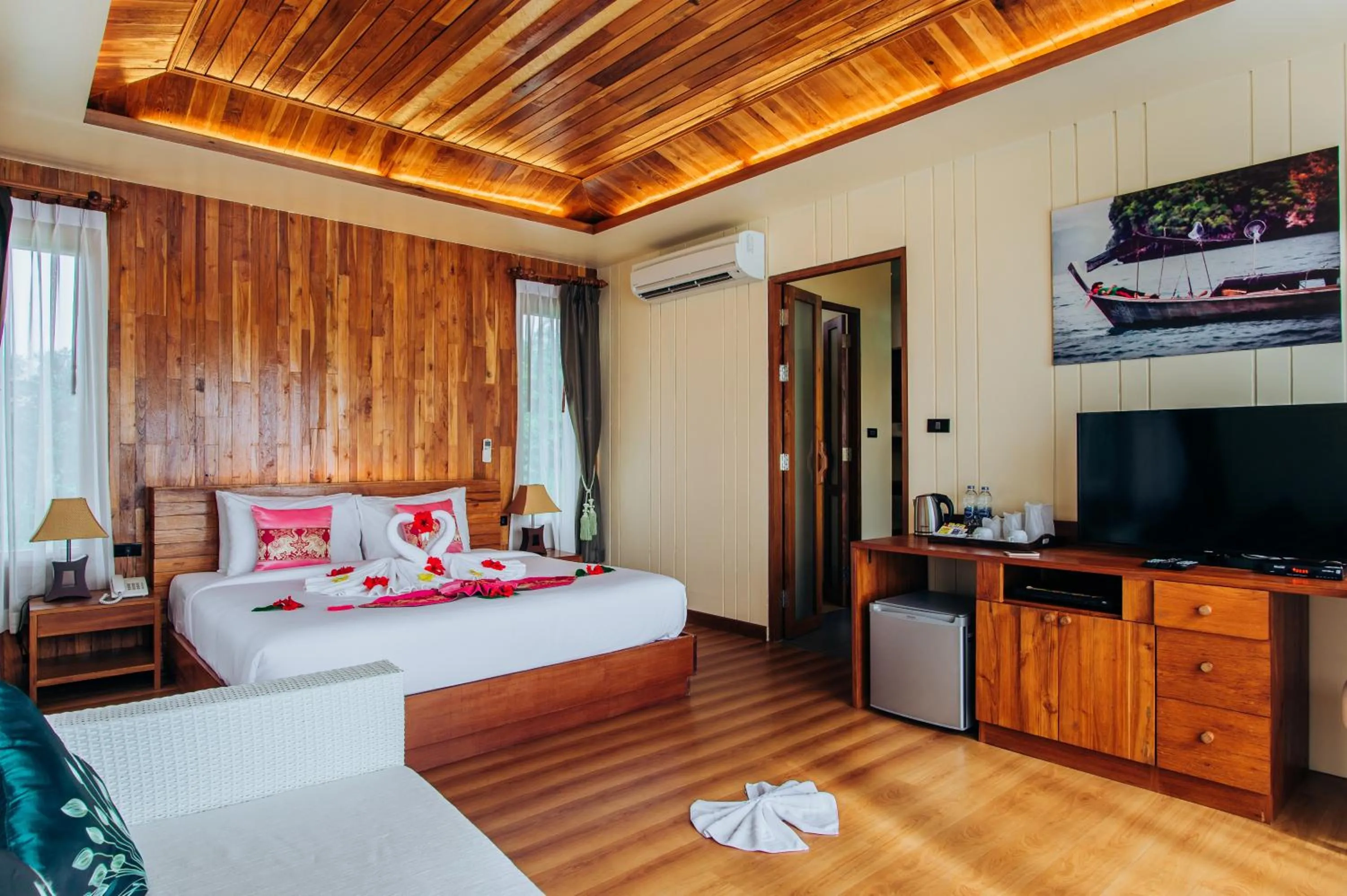 Bedroom, Bed in Koh Yao Yai Hillside Resort