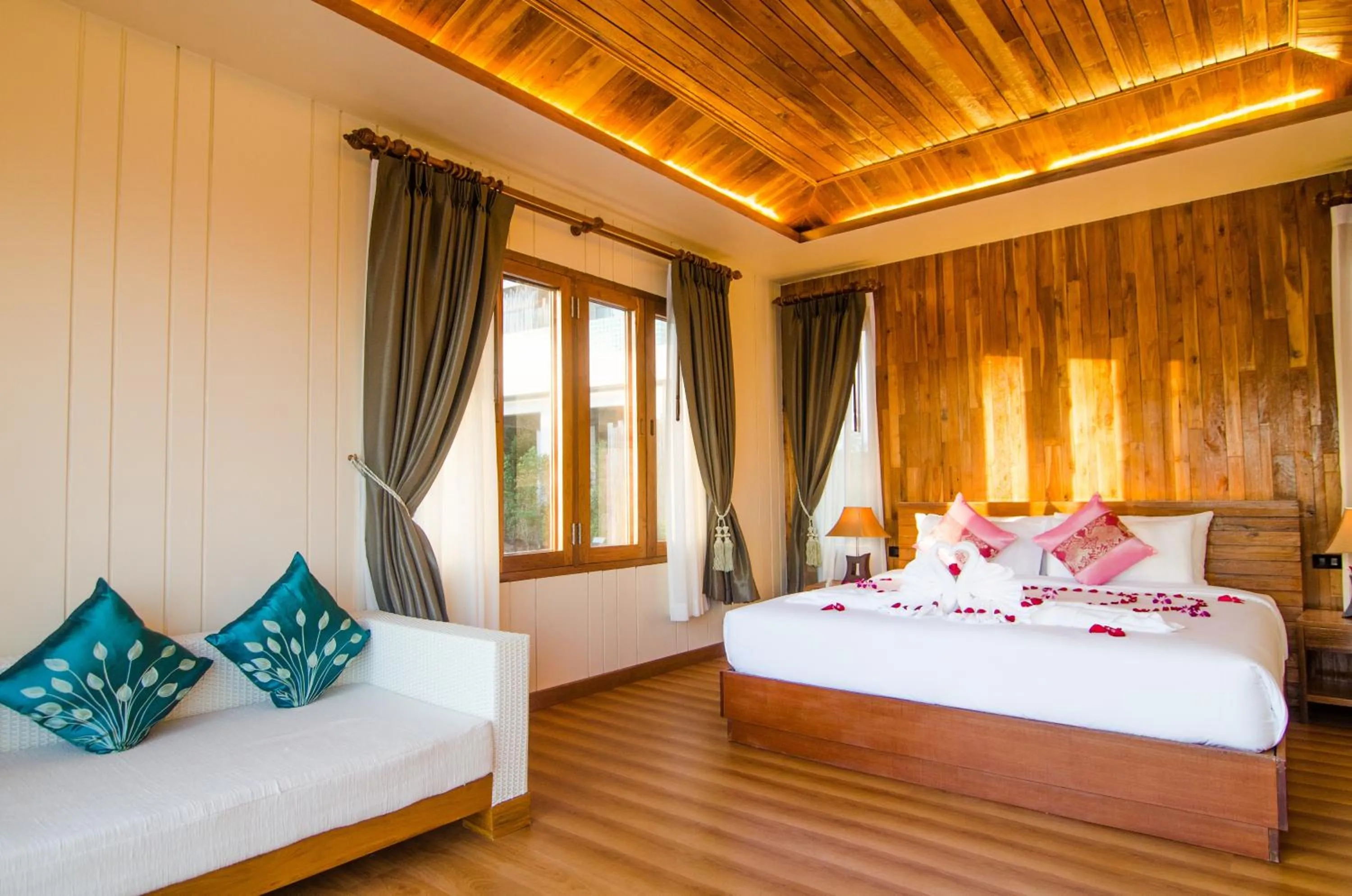Bedroom, Bed in Koh Yao Yai Hillside Resort