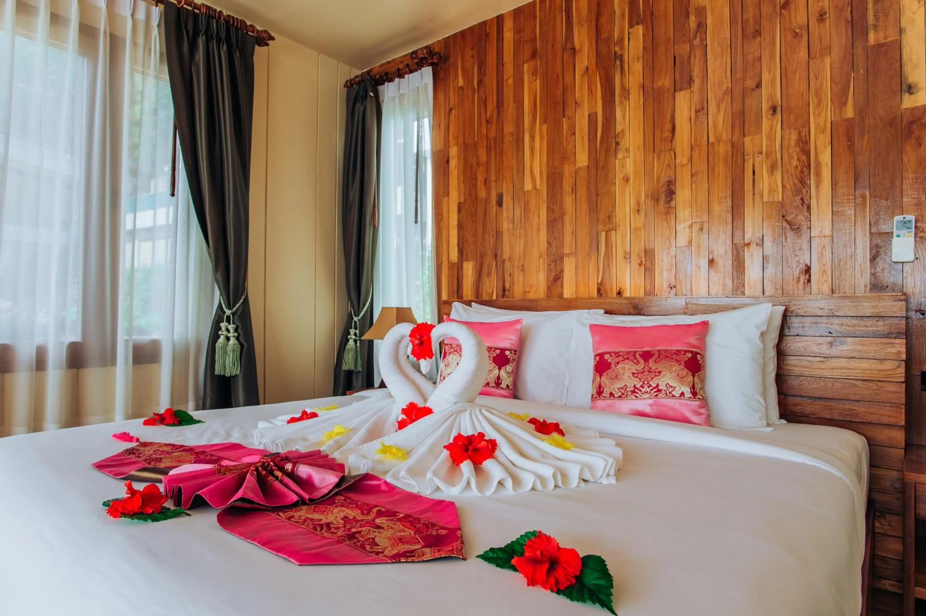 Bedroom, Bed in Koh Yao Yai Hillside Resort