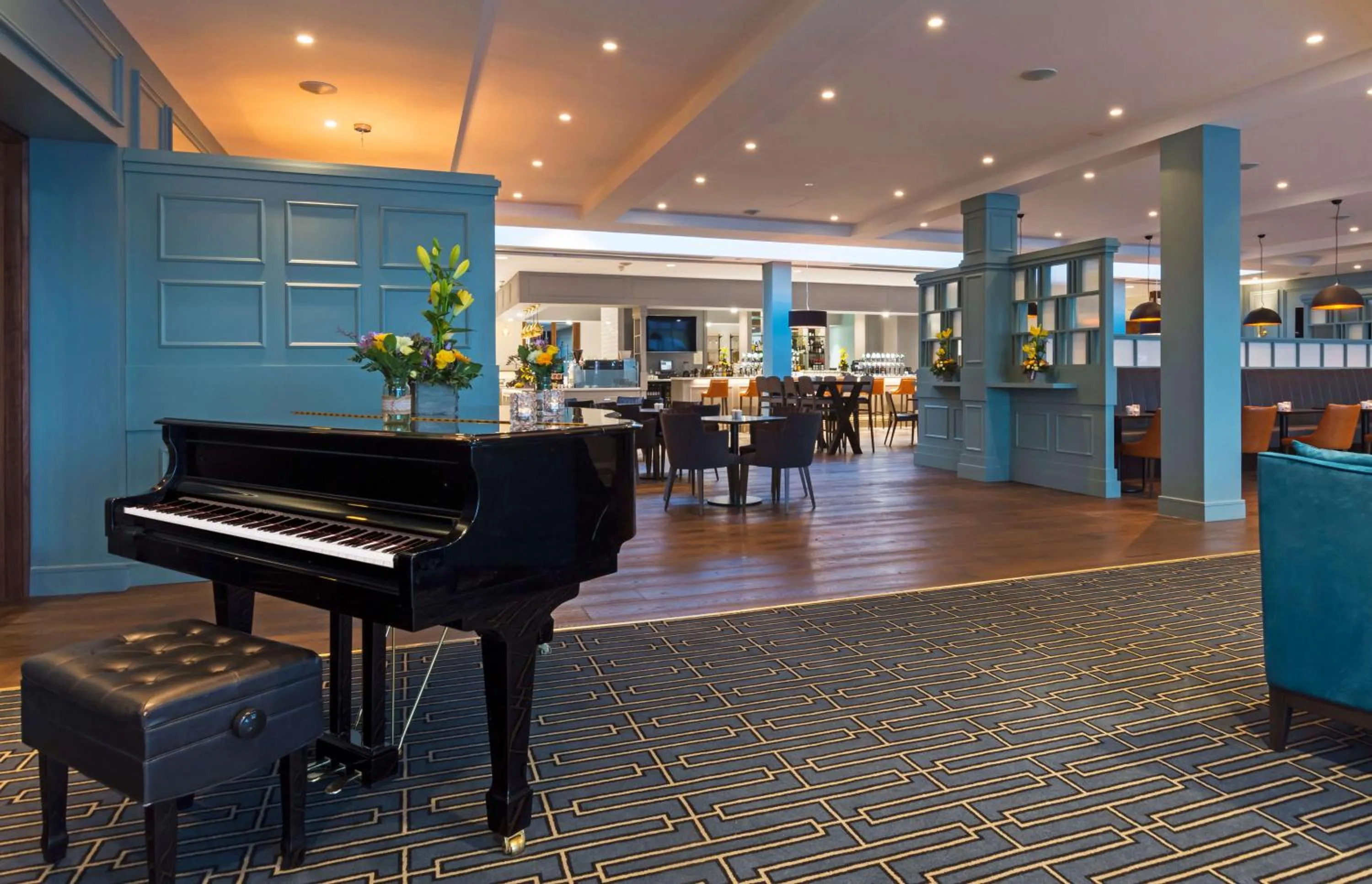 Restaurant/places to eat in CityNorth Hotel & Conference Centre