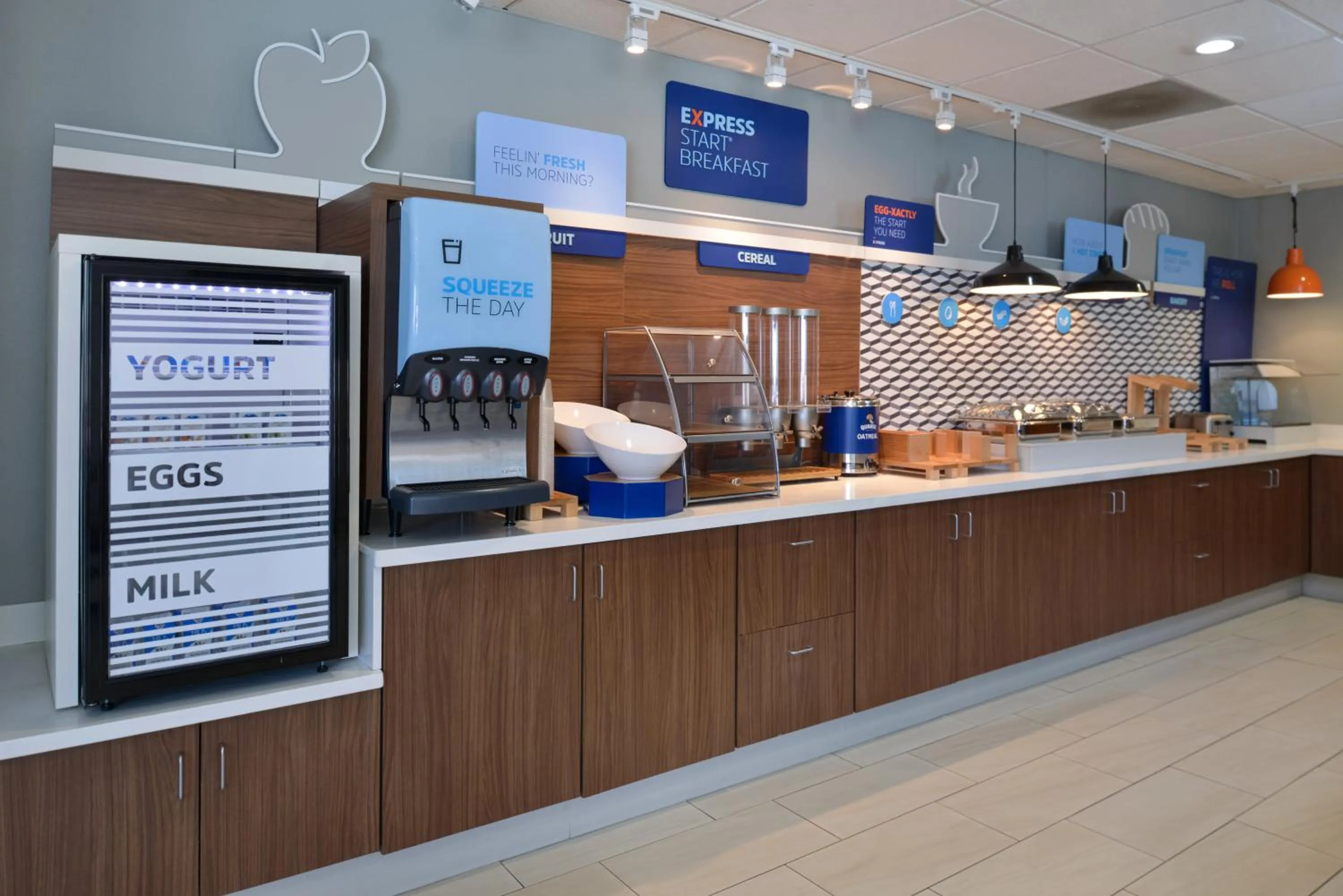 Breakfast in Holiday Inn Express Madera by IHG