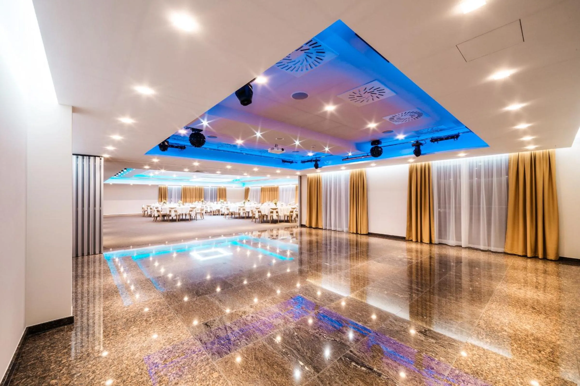 Banquet/Function facilities in Village Resort Hanuliak