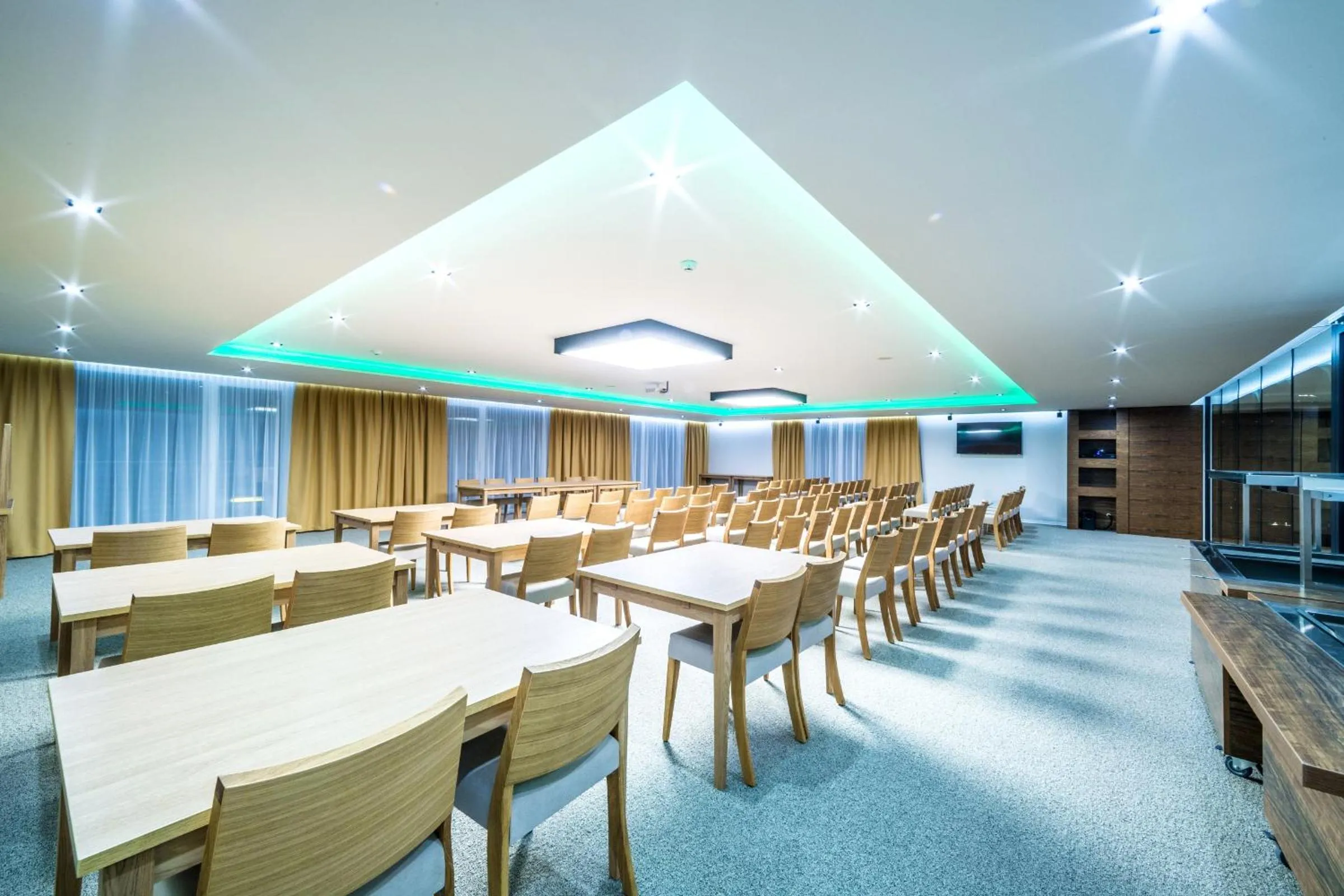 Communal lounge/ TV room in Village Resort Hanuliak