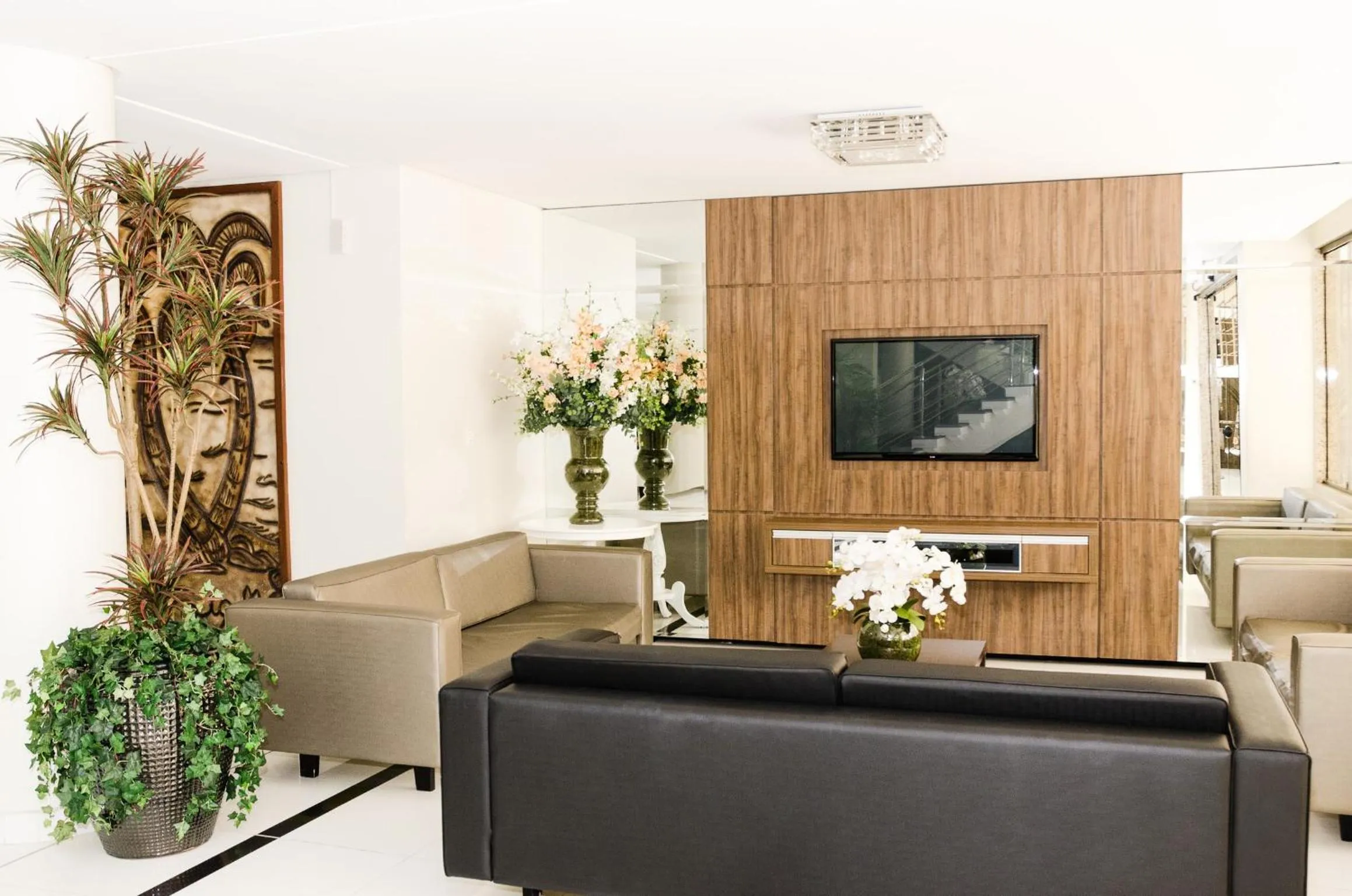 Communal lounge/ TV room in San Marino Cassino Hotel