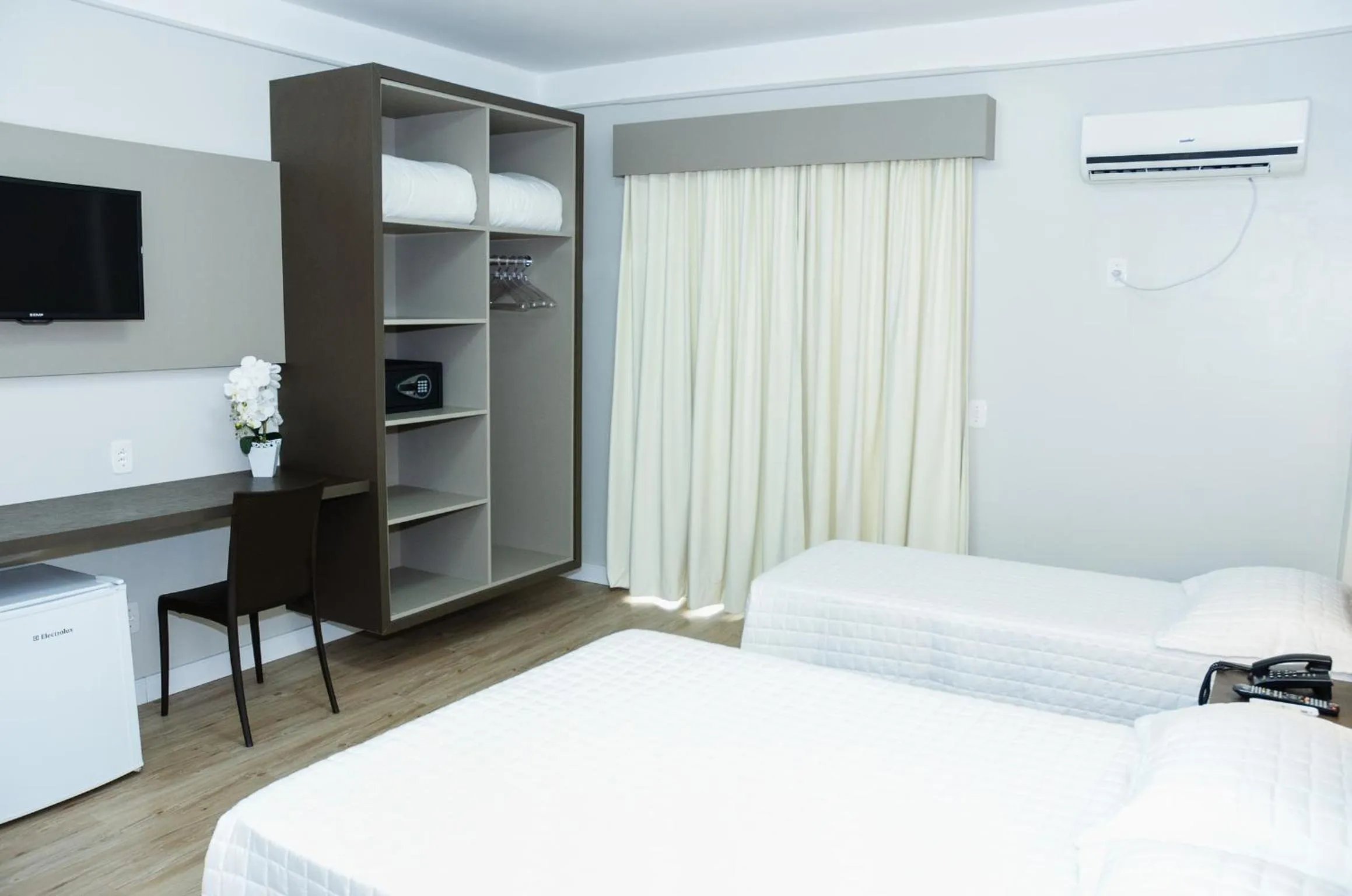 People, Bed in San Marino Cassino Hotel