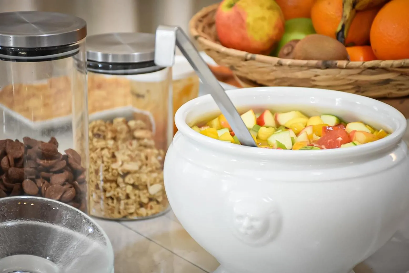 Breakfast in L'Auberg'ine - Maison Glenn Anna