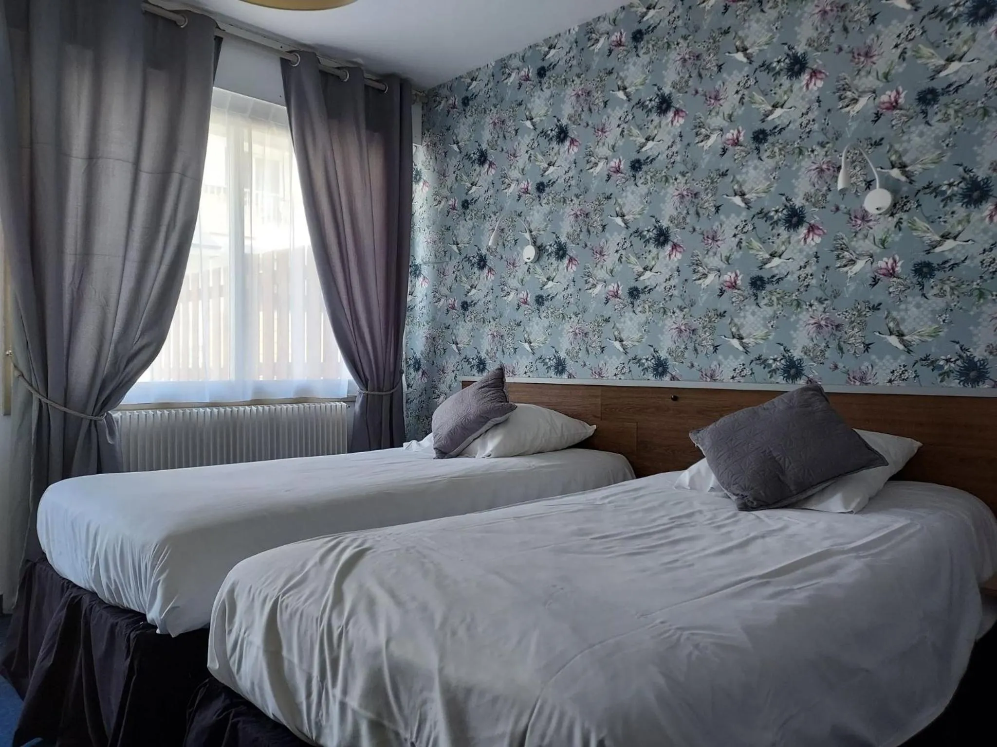 Bed in L'Auberg'ine - Maison Glenn Anna