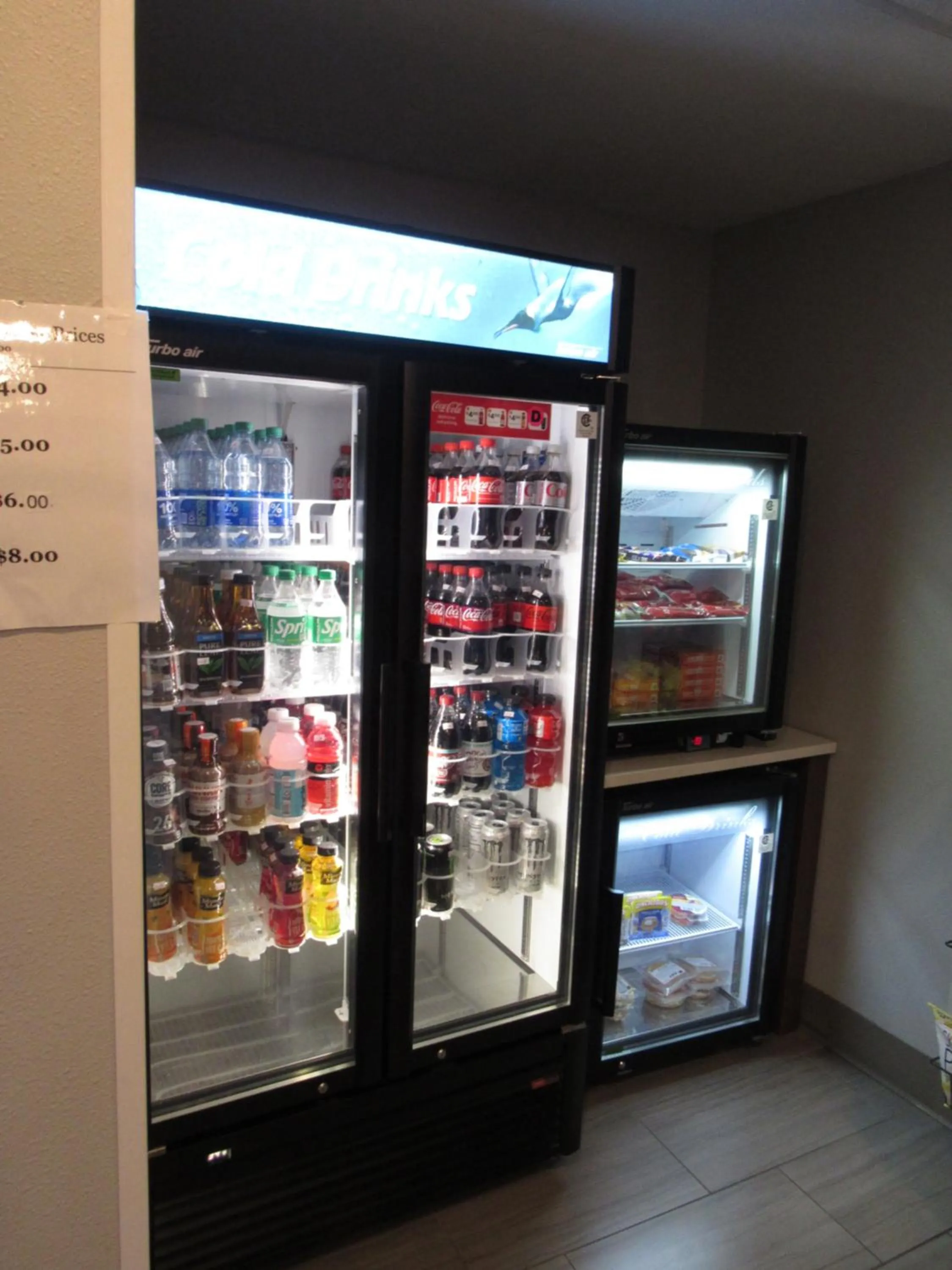 Shopping Area in Holiday Inn Express Hotel & Suites Lincoln South by IHG