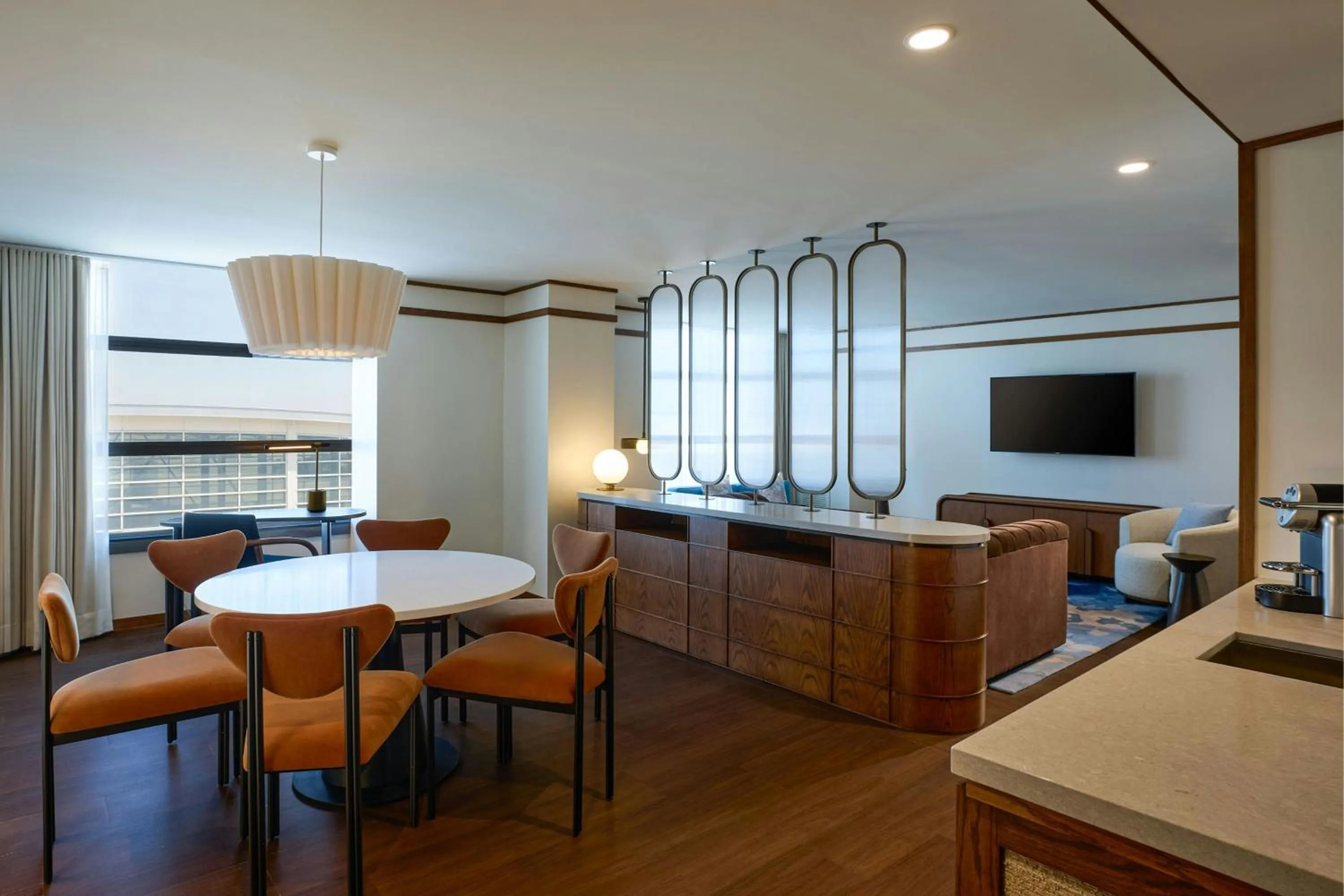 Photo of the whole room in The Westin Detroit Metropolitan Airport