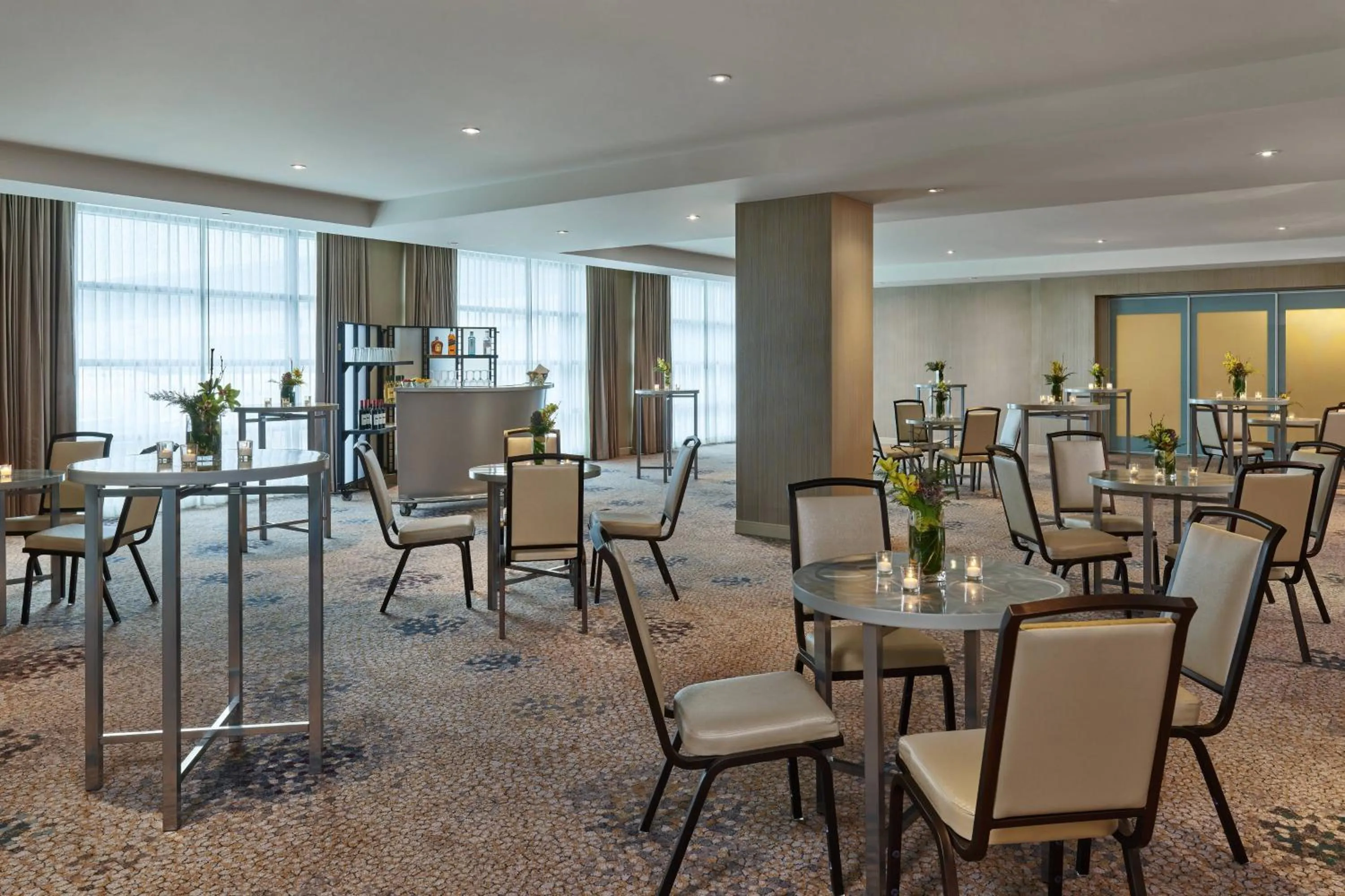 Meeting/conference room in The Westin Detroit Metropolitan Airport