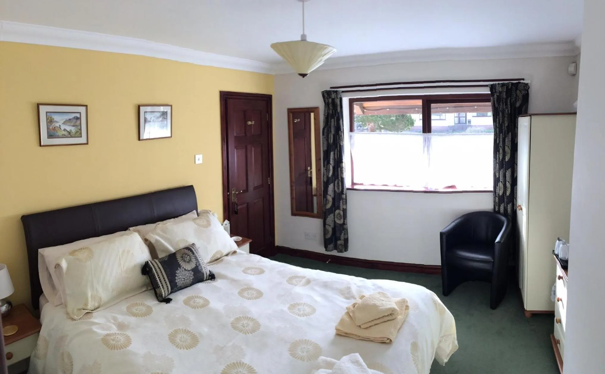 Bed in B&B Meadow View