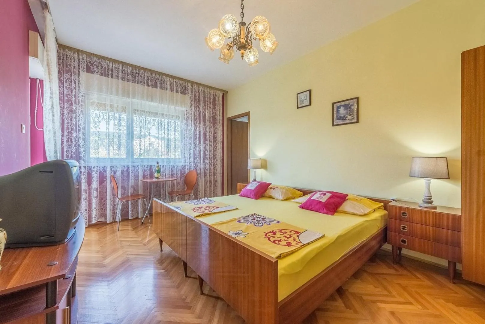 Bed in Apartments Kostović