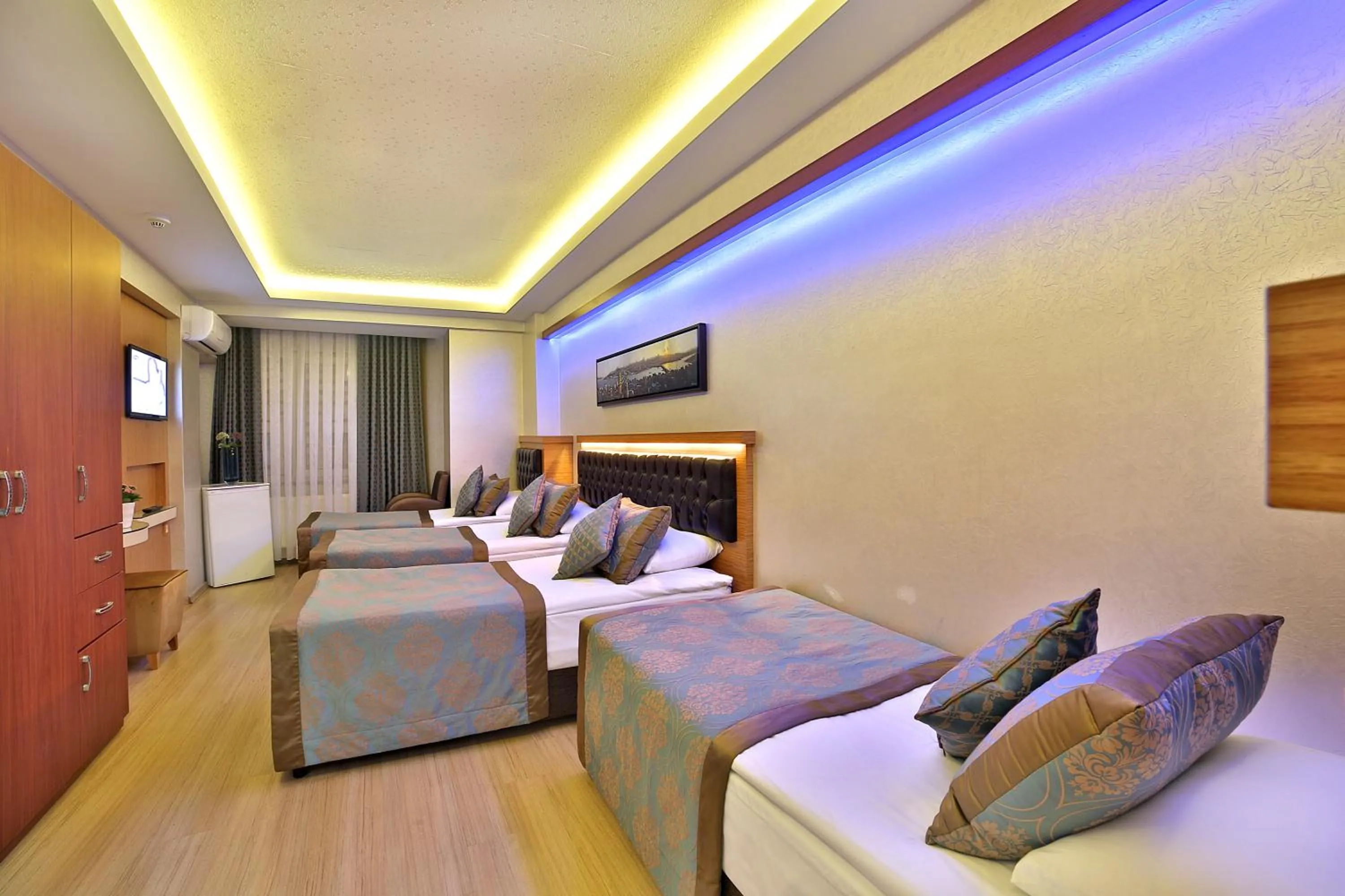 Bed in Hotel Resitpasa Istanbul