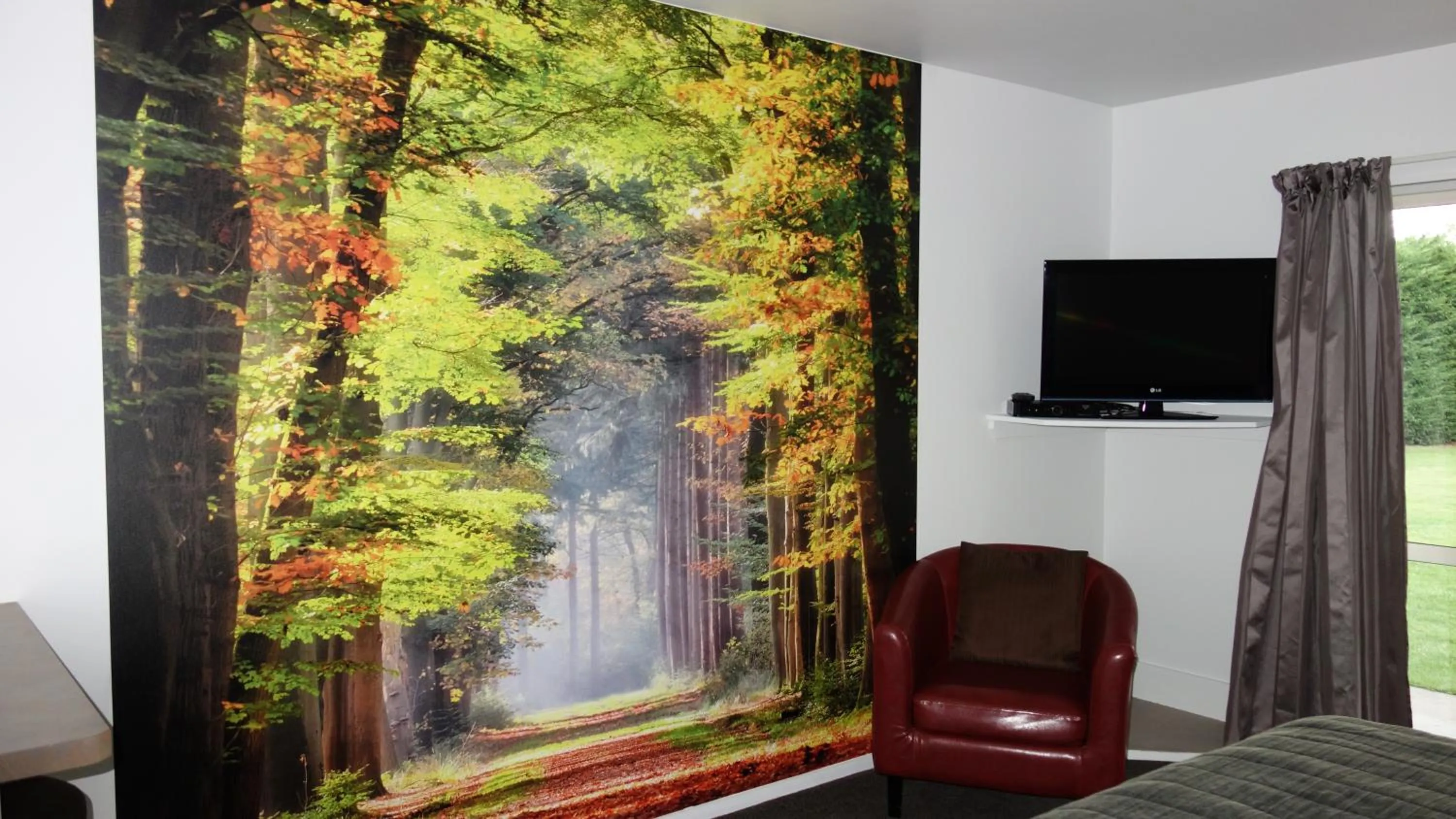 Decorative detail in Northwood Motor Lodge