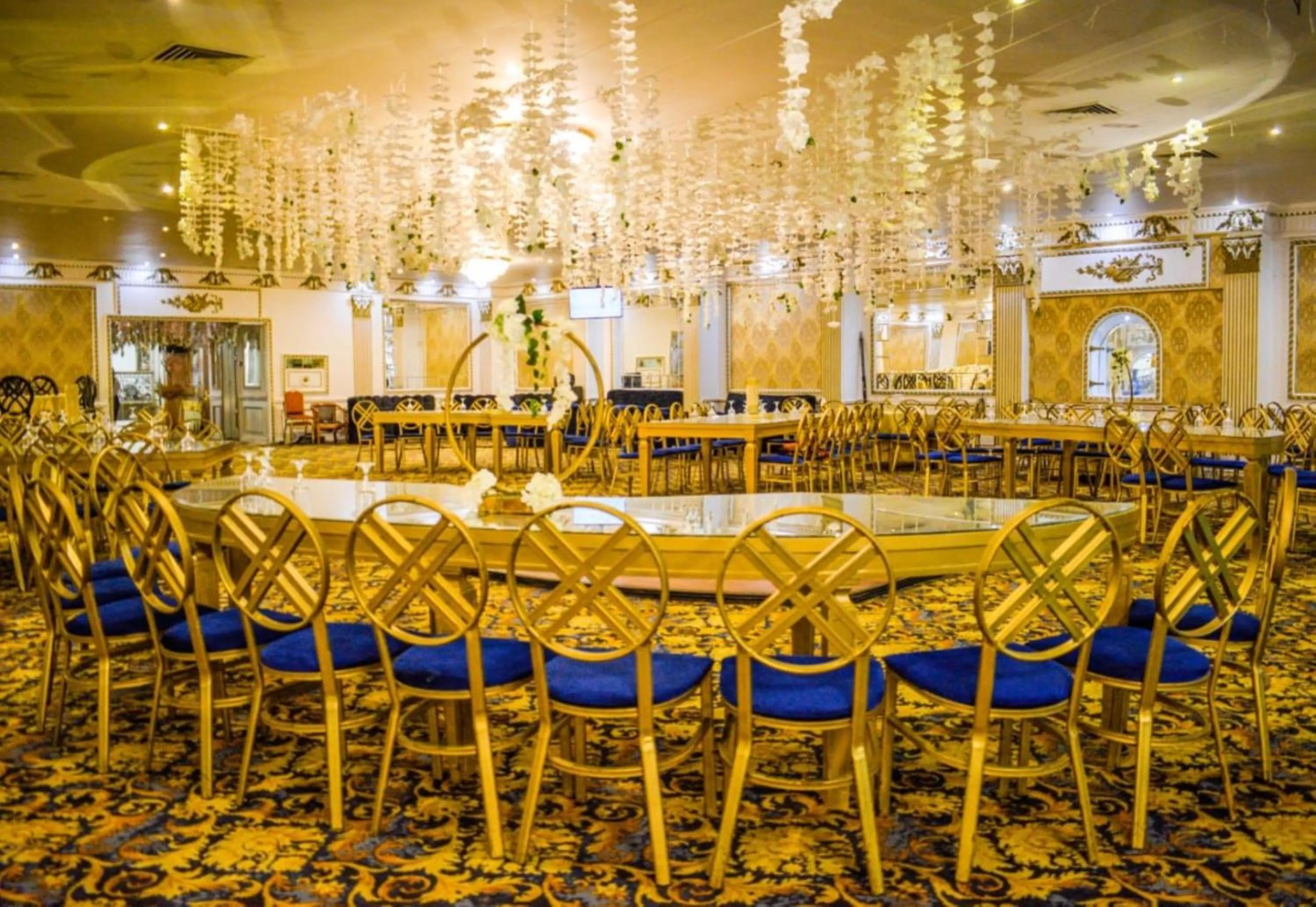 wedding in Paradise Inn Beach Resort