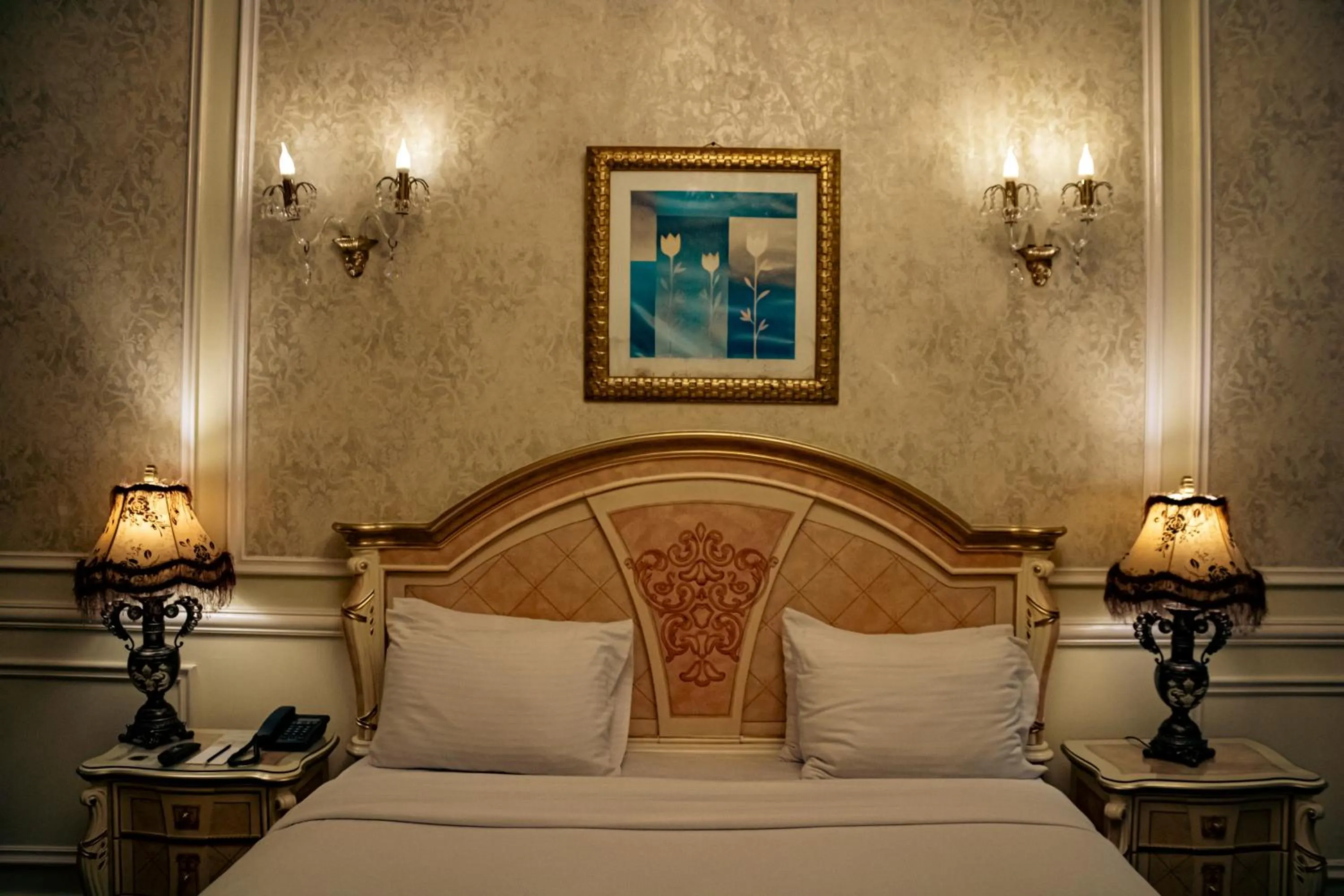 Bedroom, Bed in Paradise Inn Beach Resort