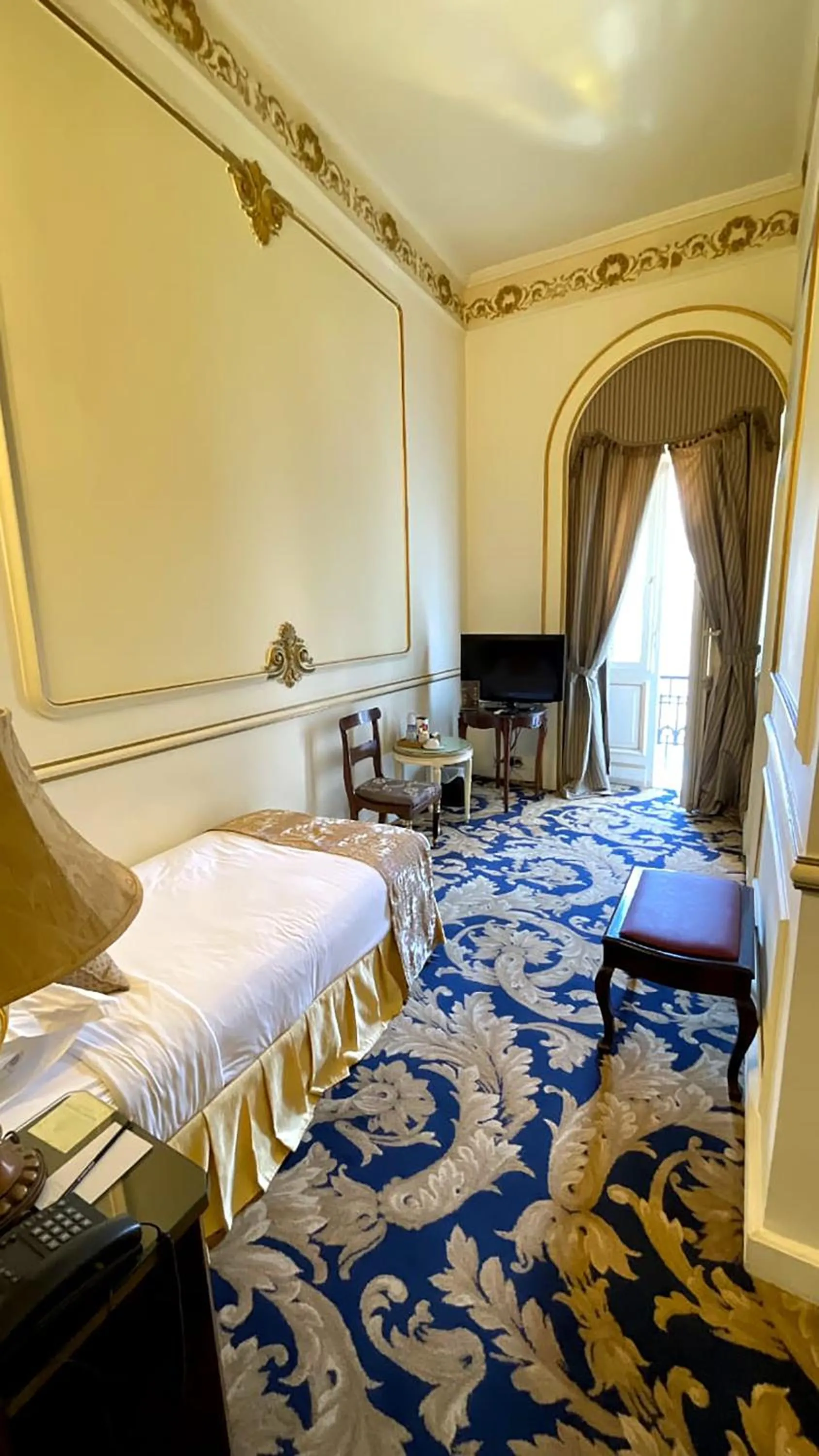 Bedroom, Bed in Le Metropole Luxury Heritage Hotel Since 1902 by Paradise Inn Group
