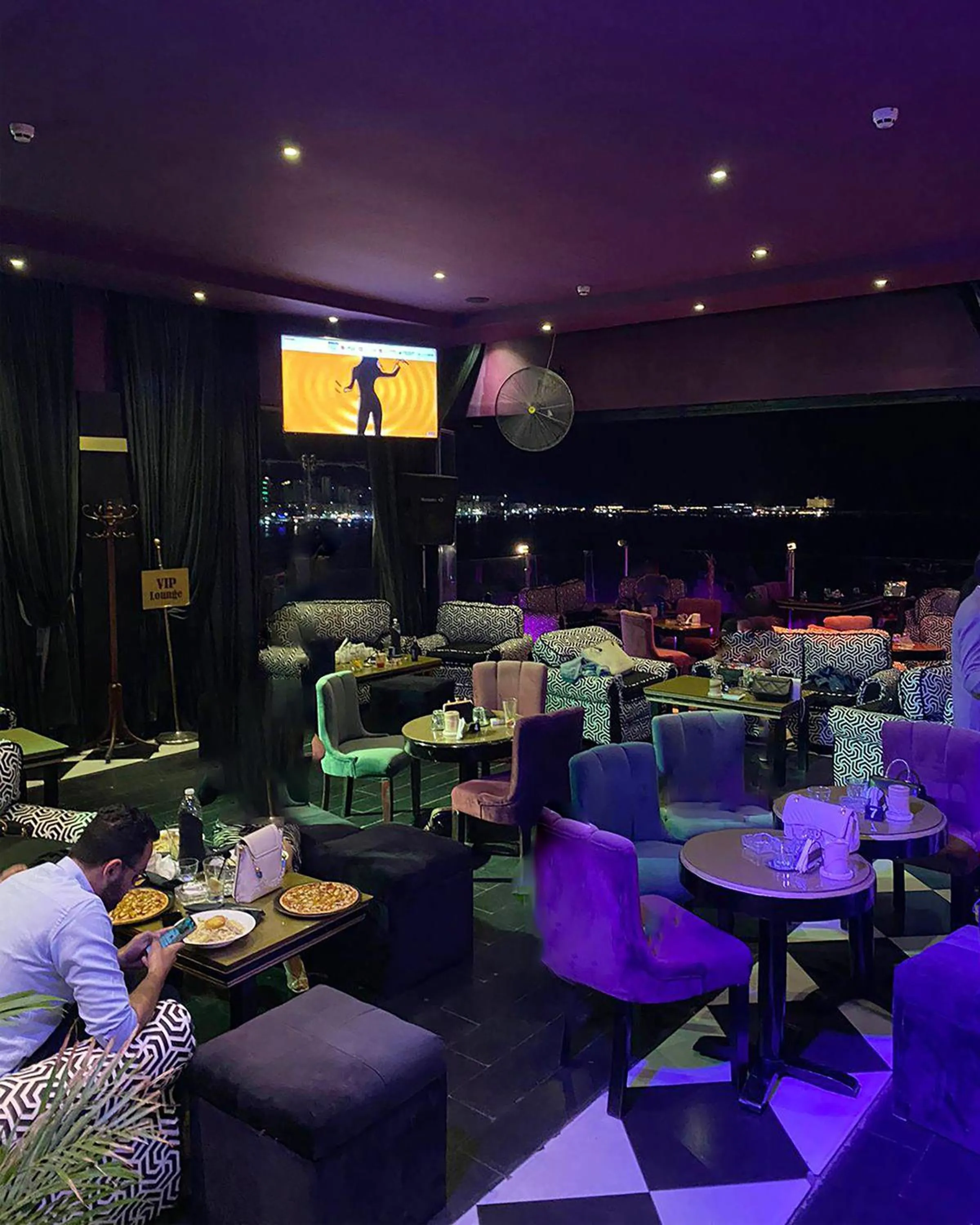 Nightclub / DJ in Windsor Palace Luxury Heritage Hotel Since 1906 by Paradise Inn Group