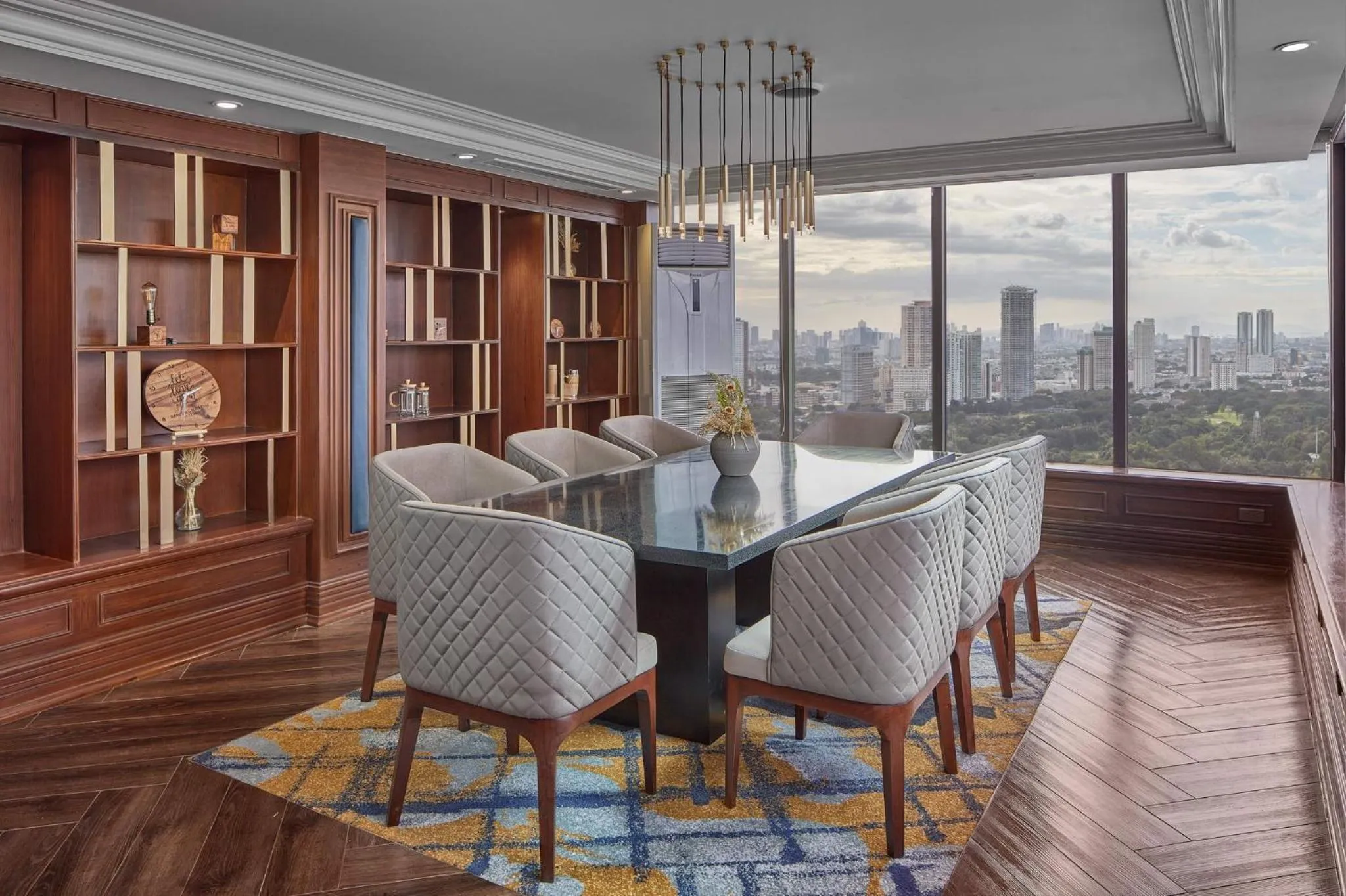 Meeting/conference room in Holiday Inn & Suites Manila Galleria by IHG