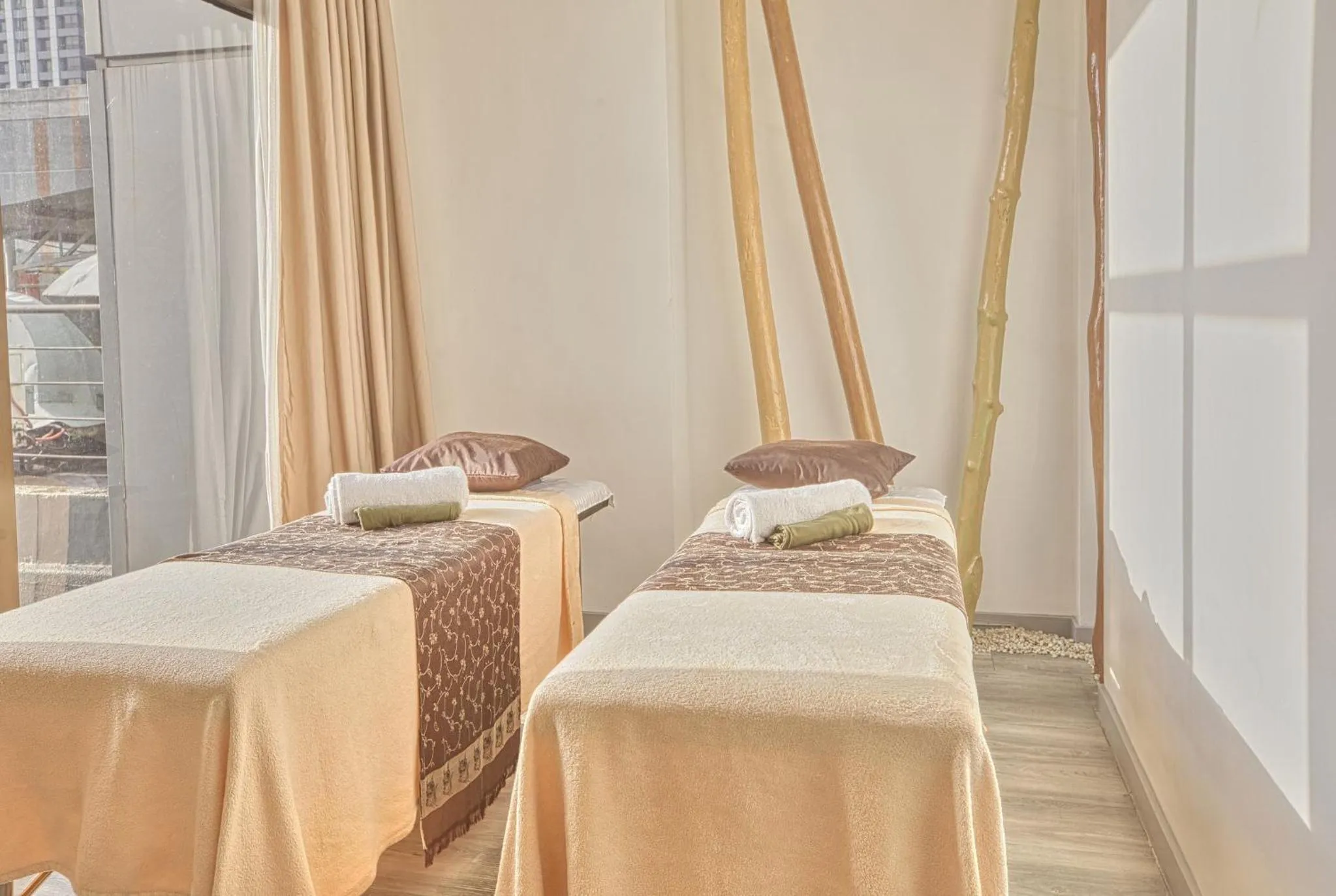 Spa and wellness centre/facilities, Bed in Holiday Inn & Suites Manila Galleria by IHG