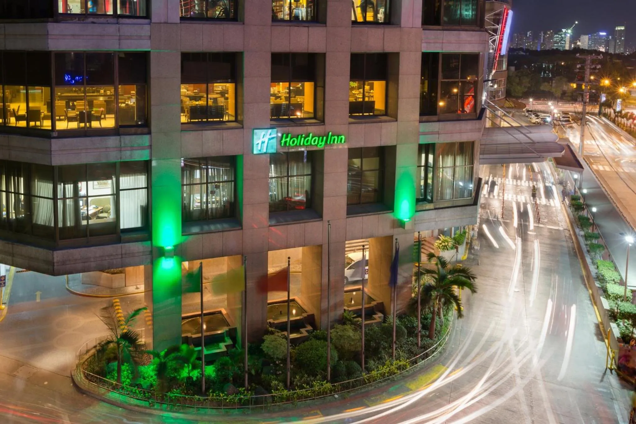 Property building in Holiday Inn & Suites Manila Galleria by IHG