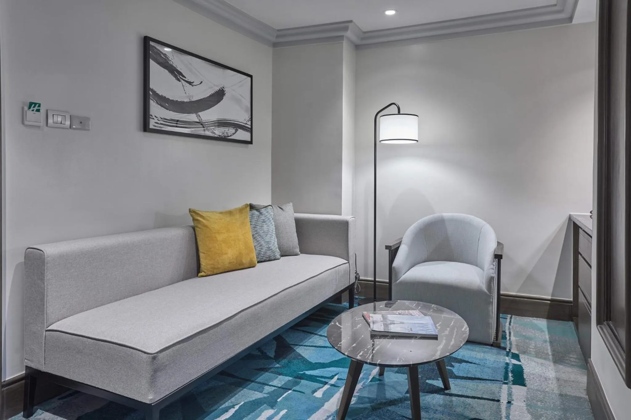 Photo of the whole room in Holiday Inn & Suites Manila Galleria by IHG