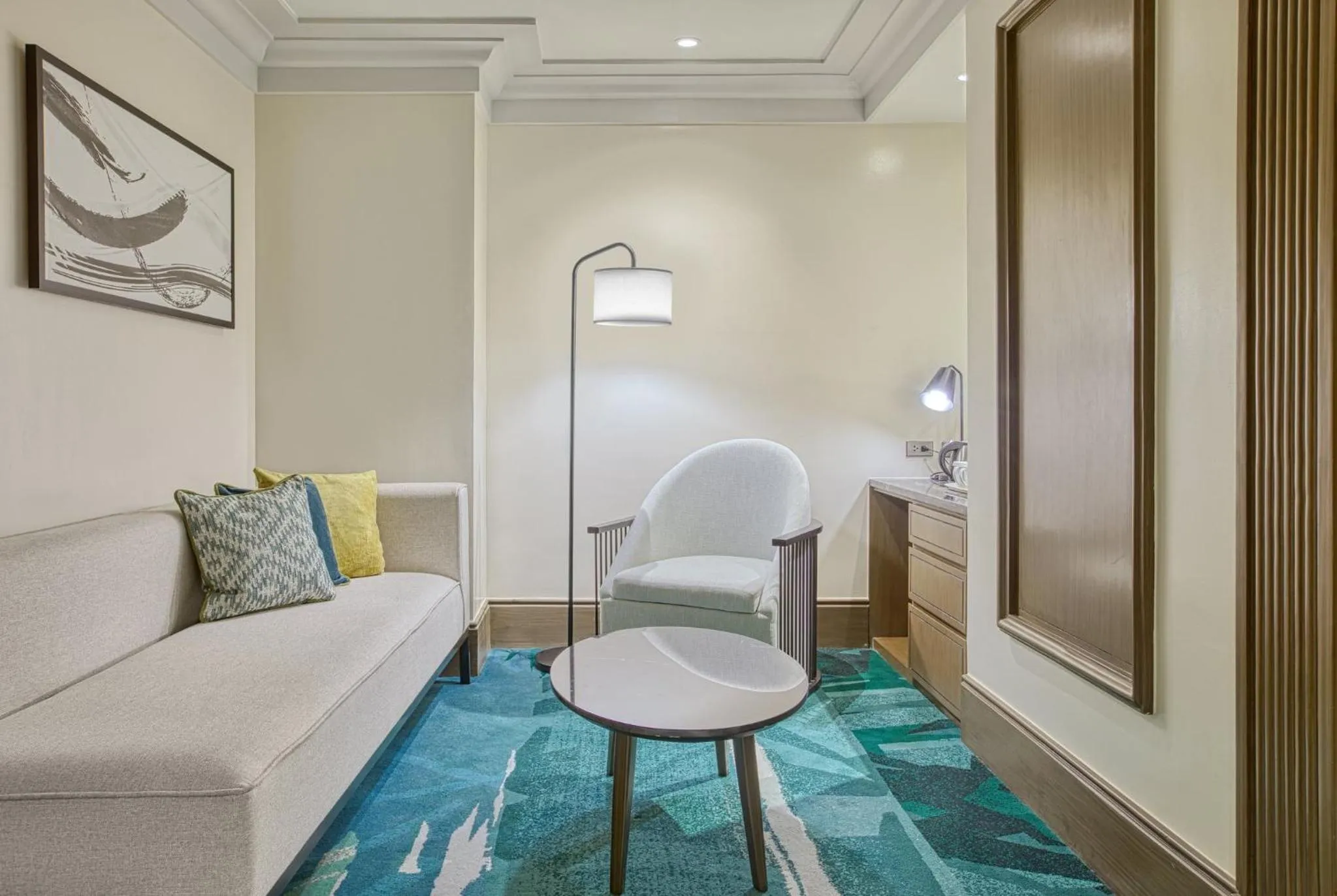 Photo of the whole room in Holiday Inn & Suites Manila Galleria by IHG