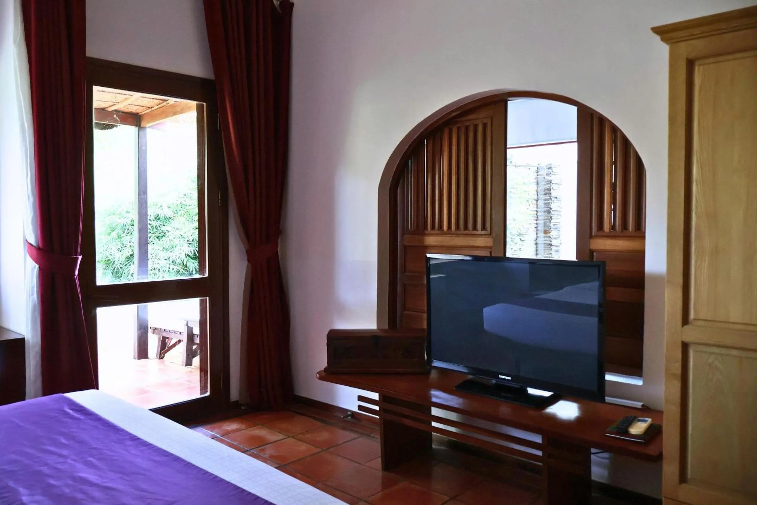 TV and multimedia, Bed in Victoria Phan Thiet Beach Resort & Spa