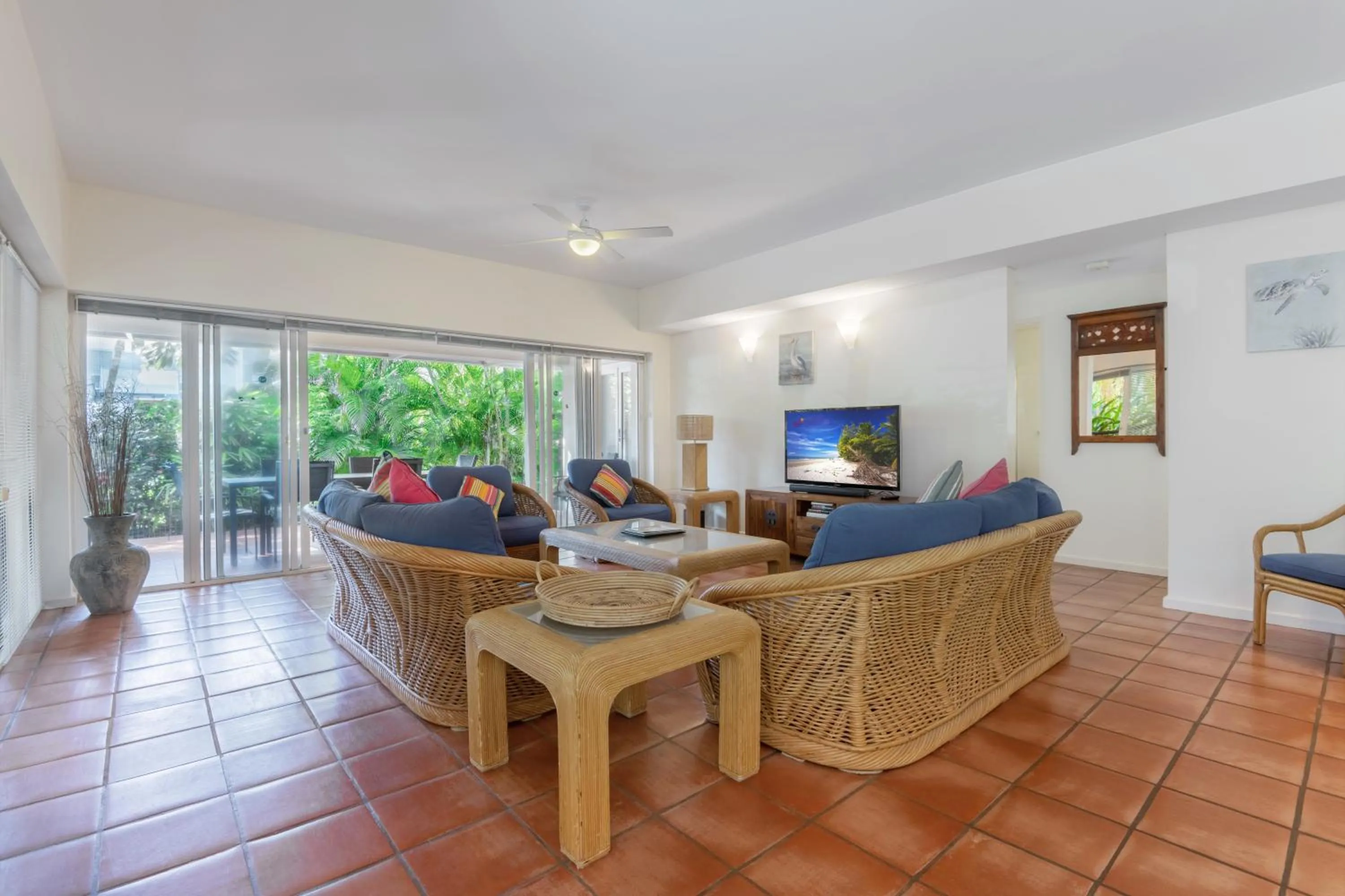 Seating area in Balboa Apartments