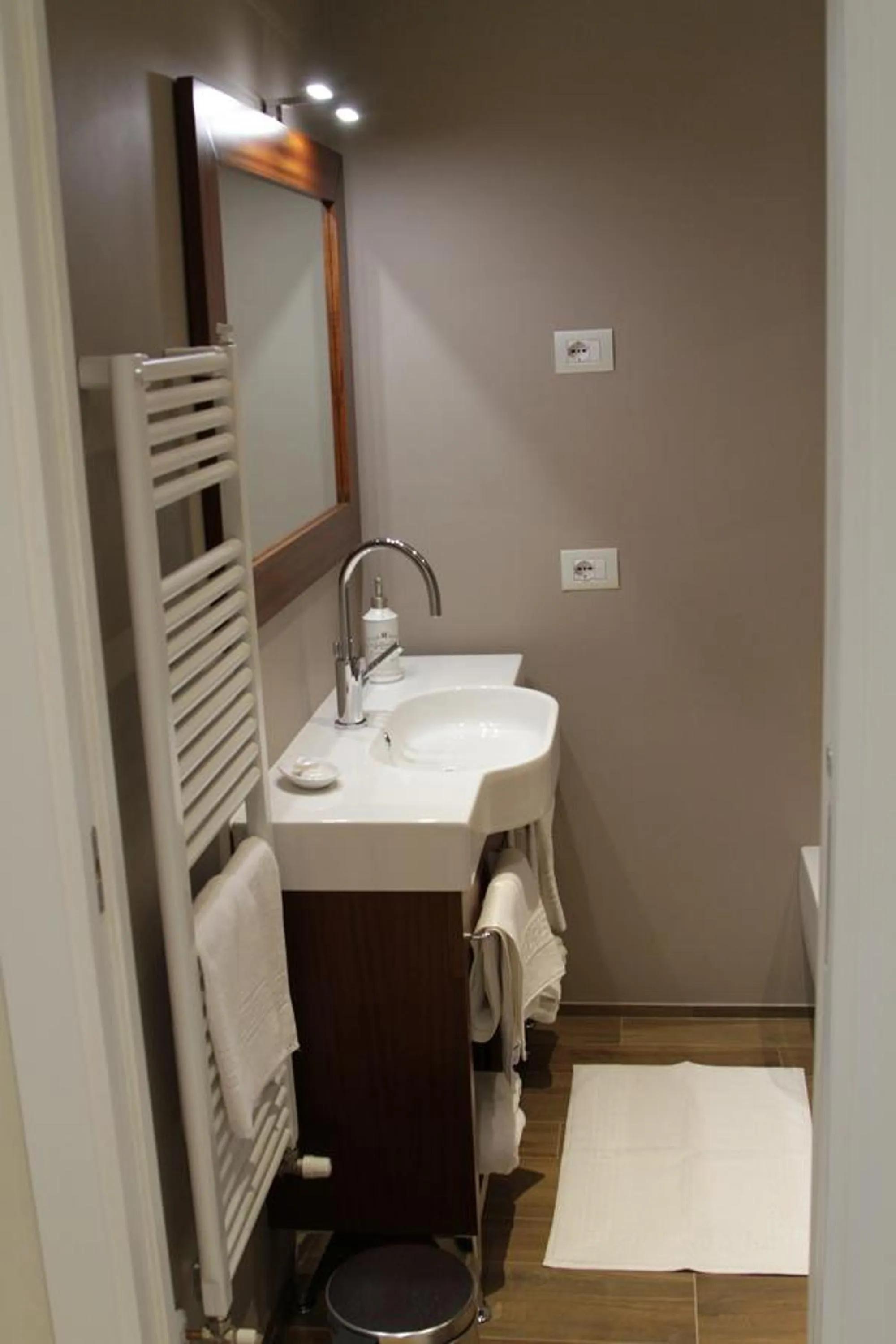 Bathroom in B&B I Propilei di San Girolamo