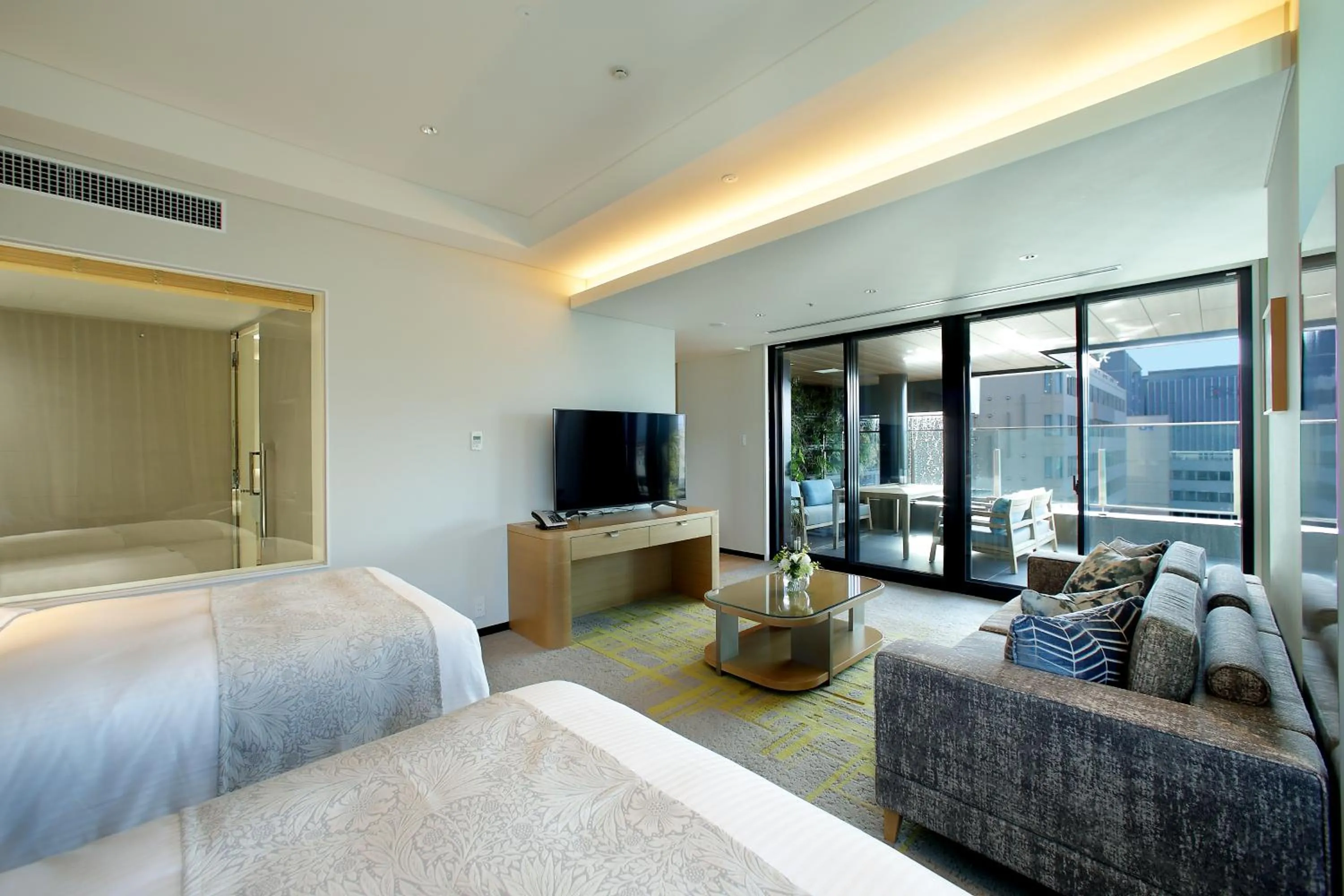 Photo of the whole room, Bed in Miyako Hotel Hakata