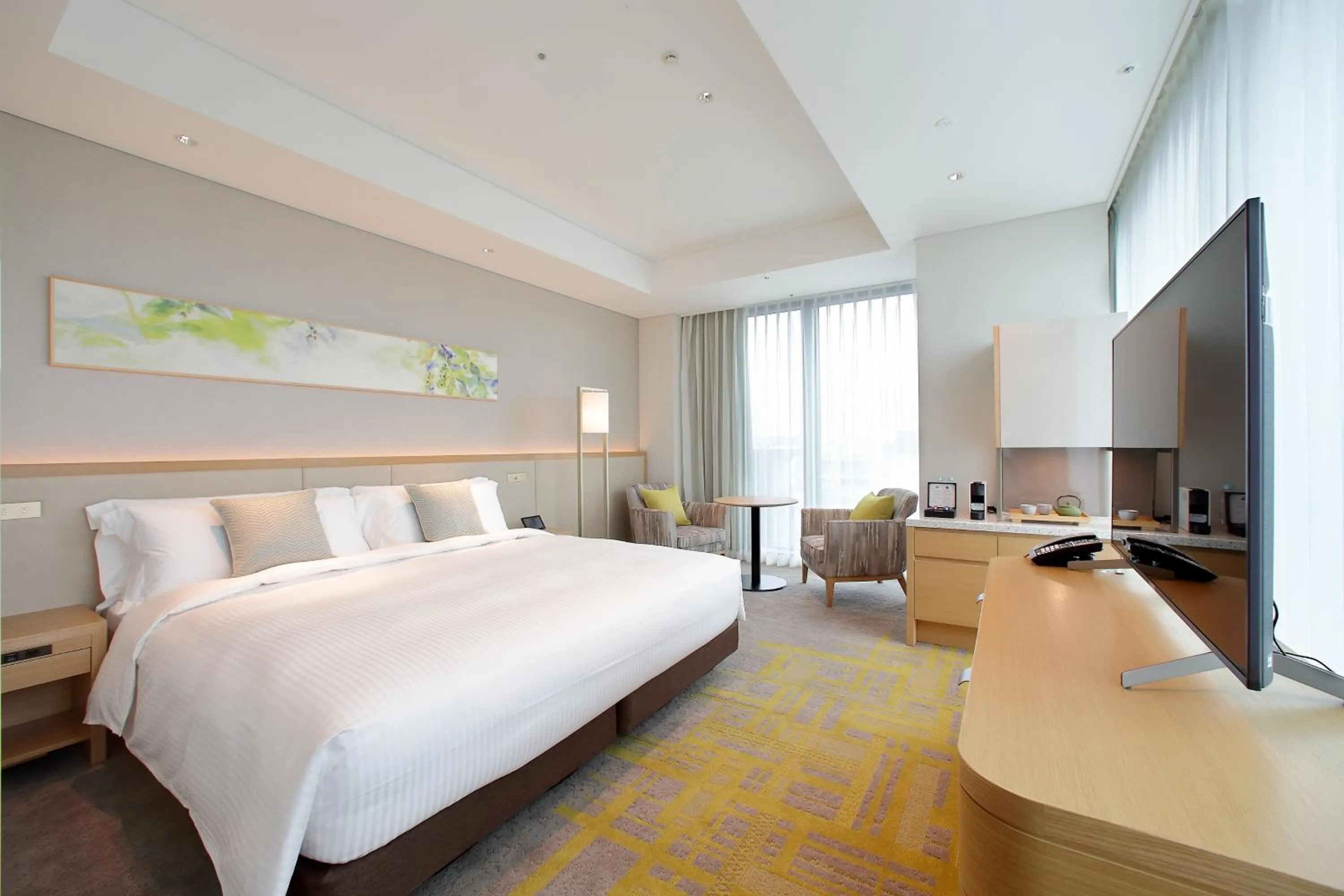 Photo of the whole room, Bed in Miyako Hotel Hakata