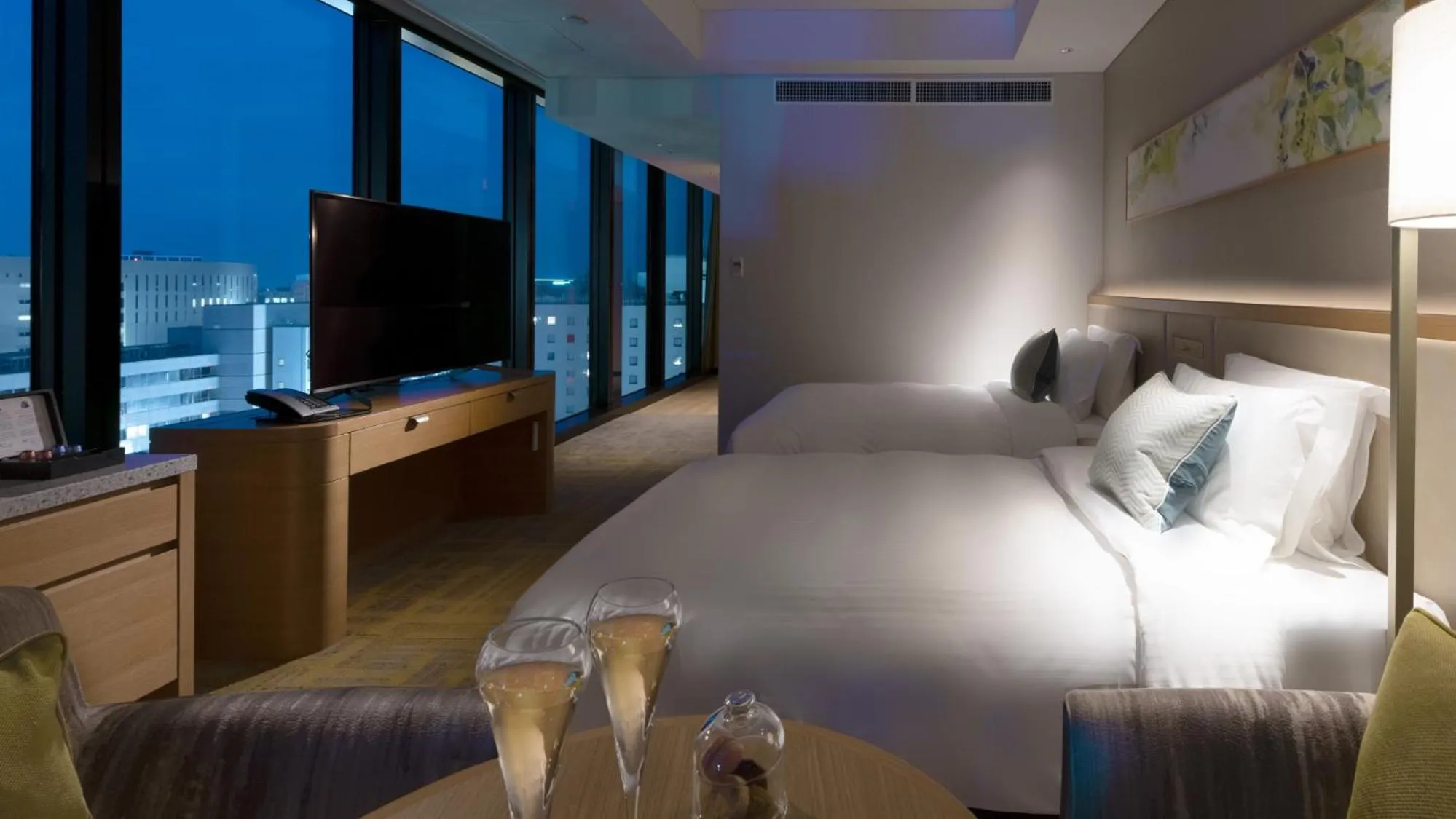 Photo of the whole room, Bed in Miyako Hotel Hakata