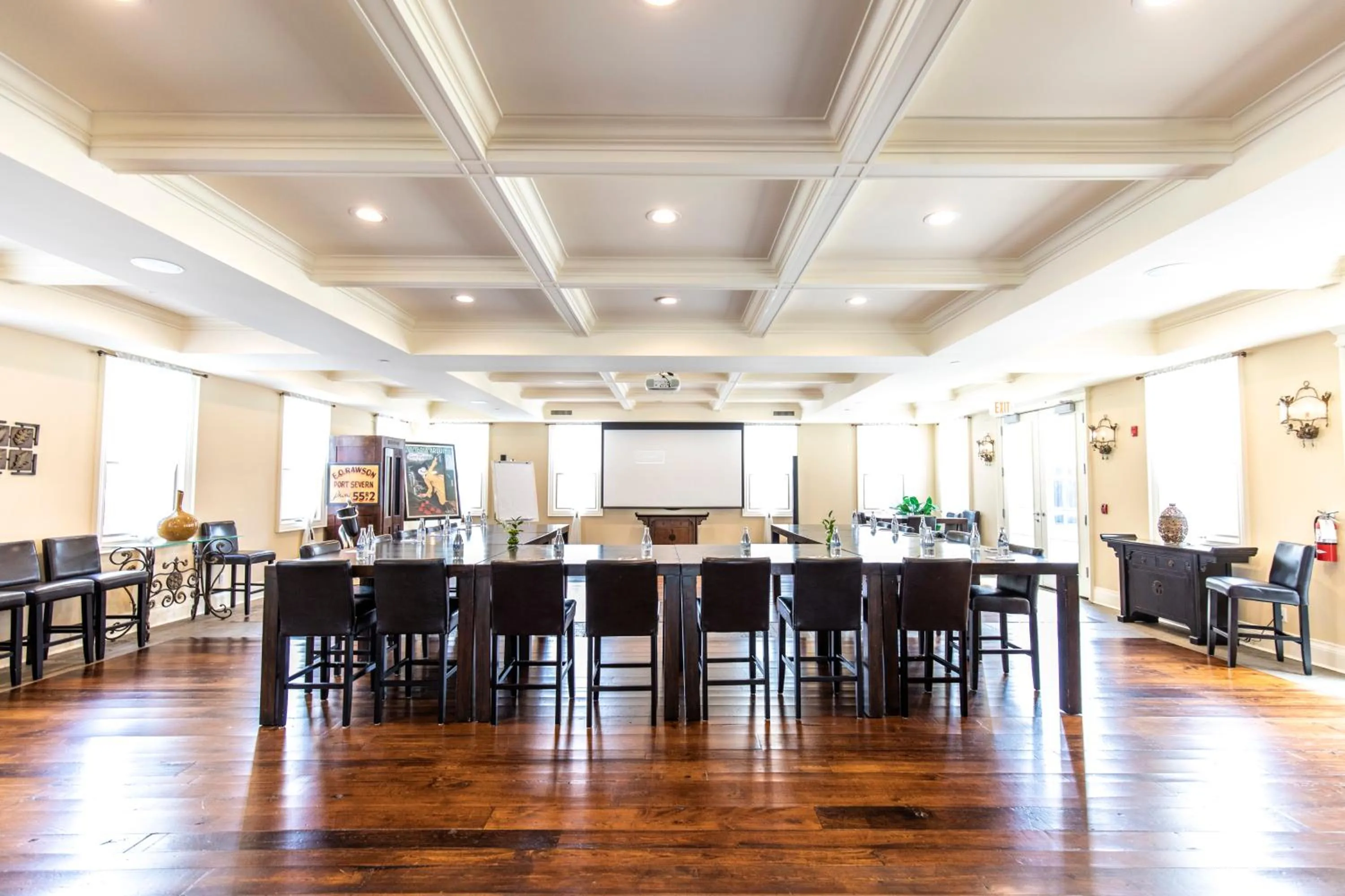 Restaurant/places to eat in Rawley Resort, Spa & Marina