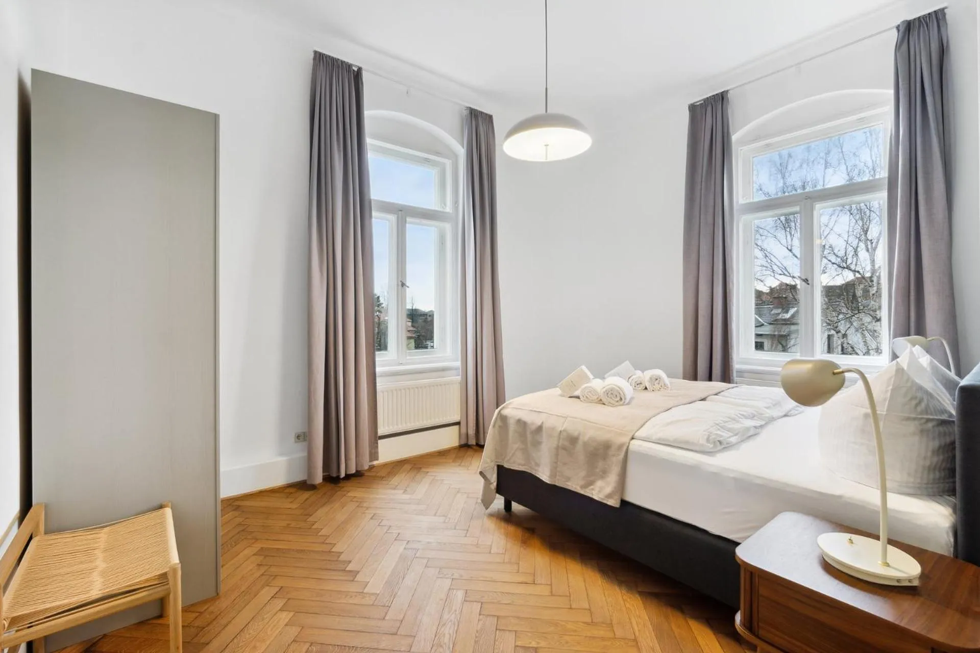 Bed in Limehome Dresden Antonstraße