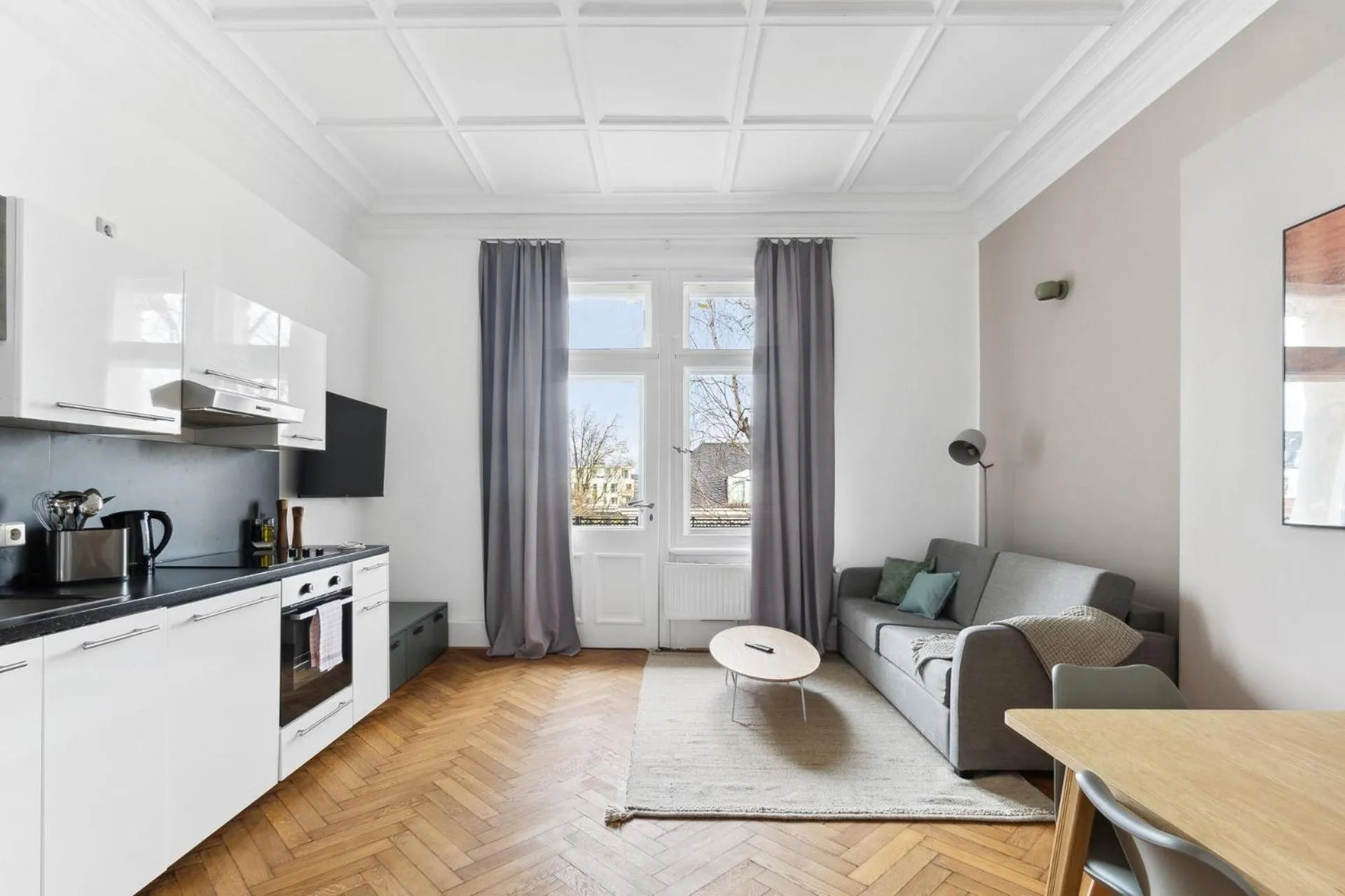 Kitchen or kitchenette in Limehome Dresden Antonstraße