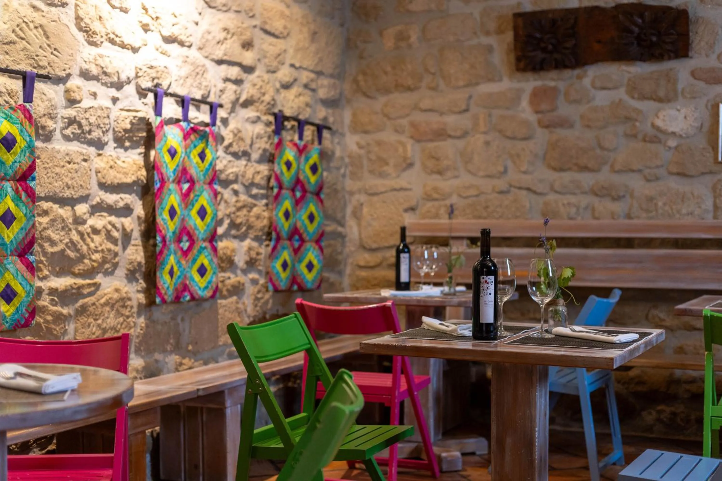 Restaurant/places to eat in Hotel Villa de Ábalos