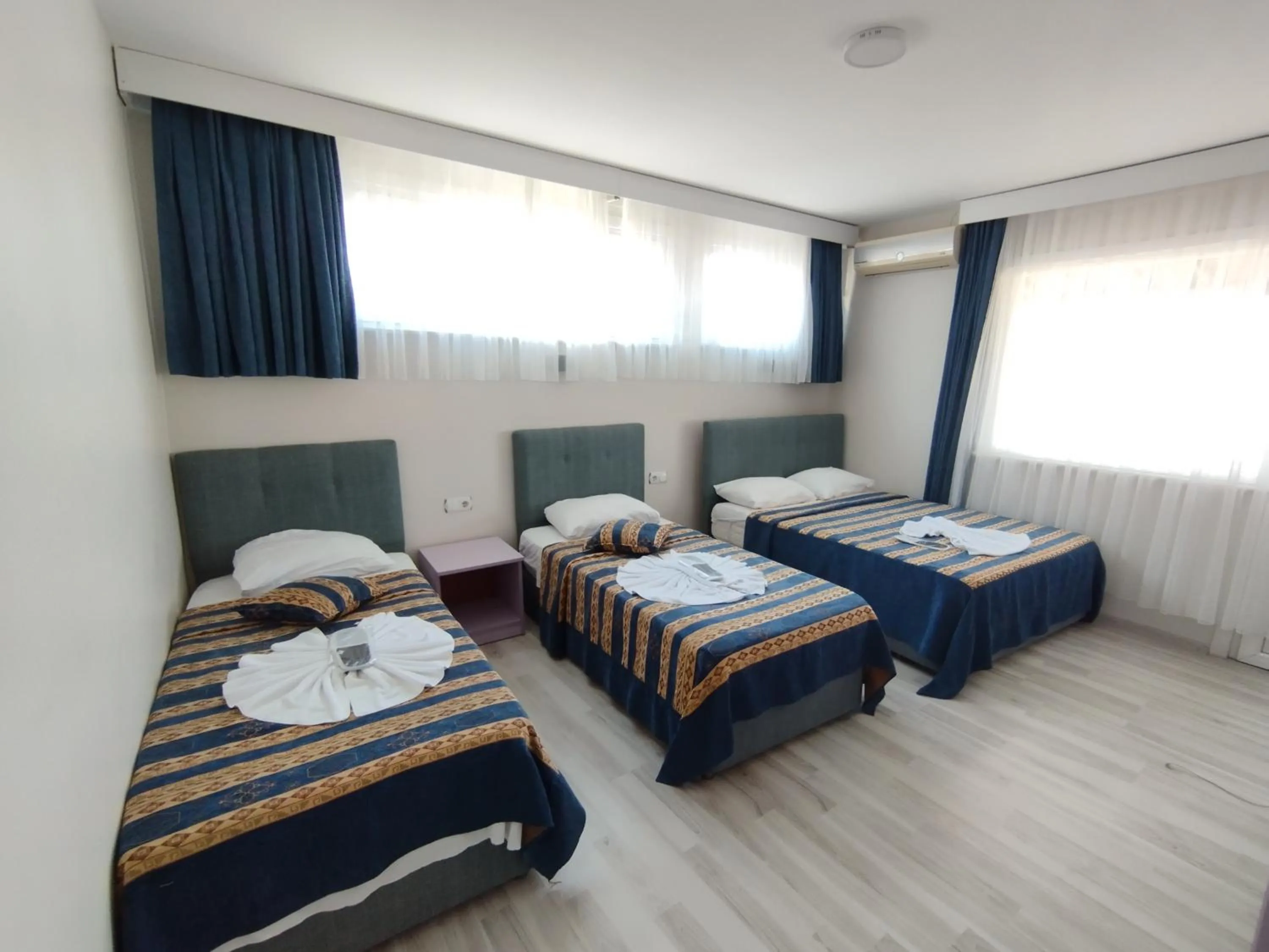 Bed in Anadolu Hotel