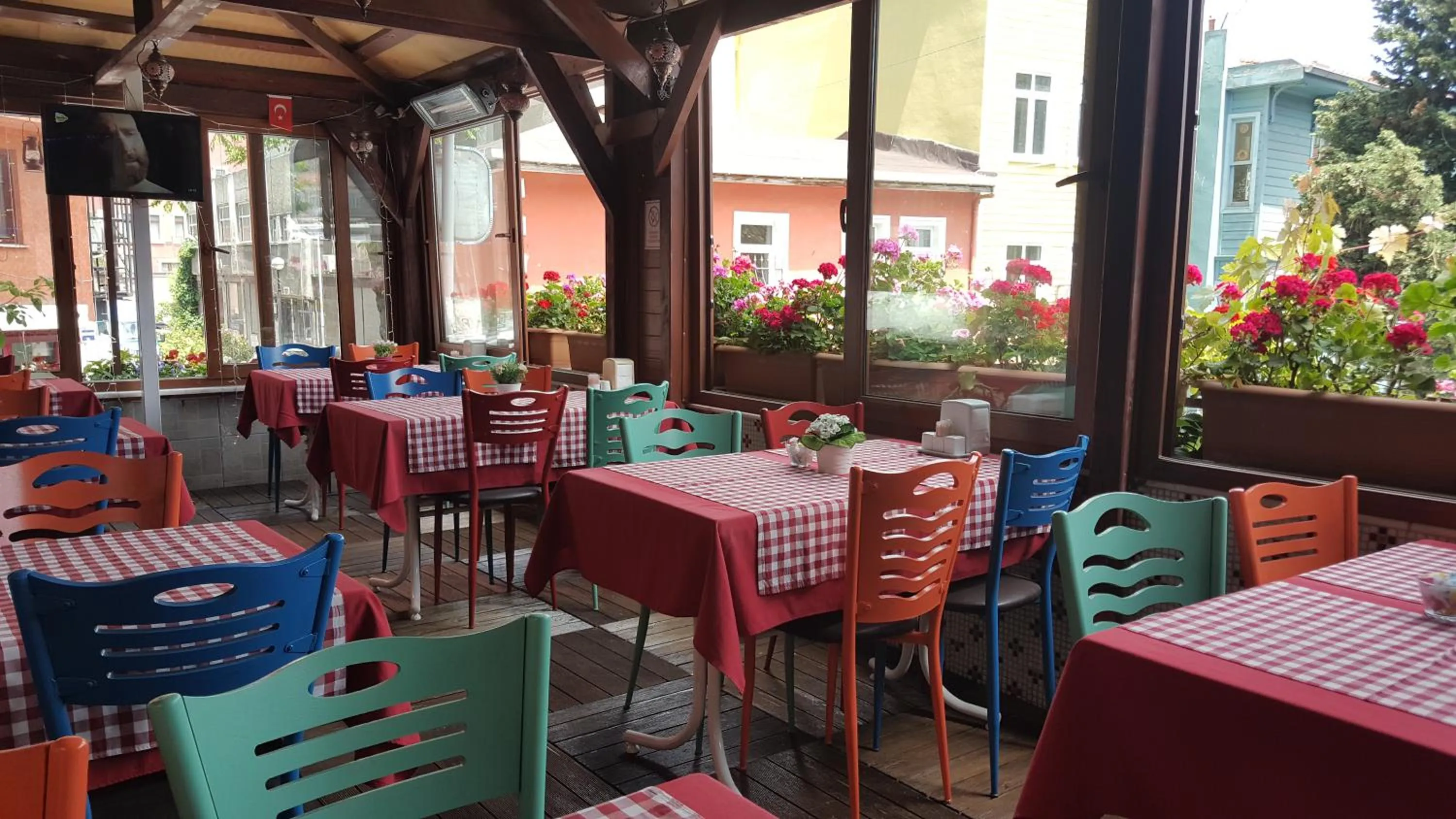 Restaurant/places to eat in Anadolu Hotel