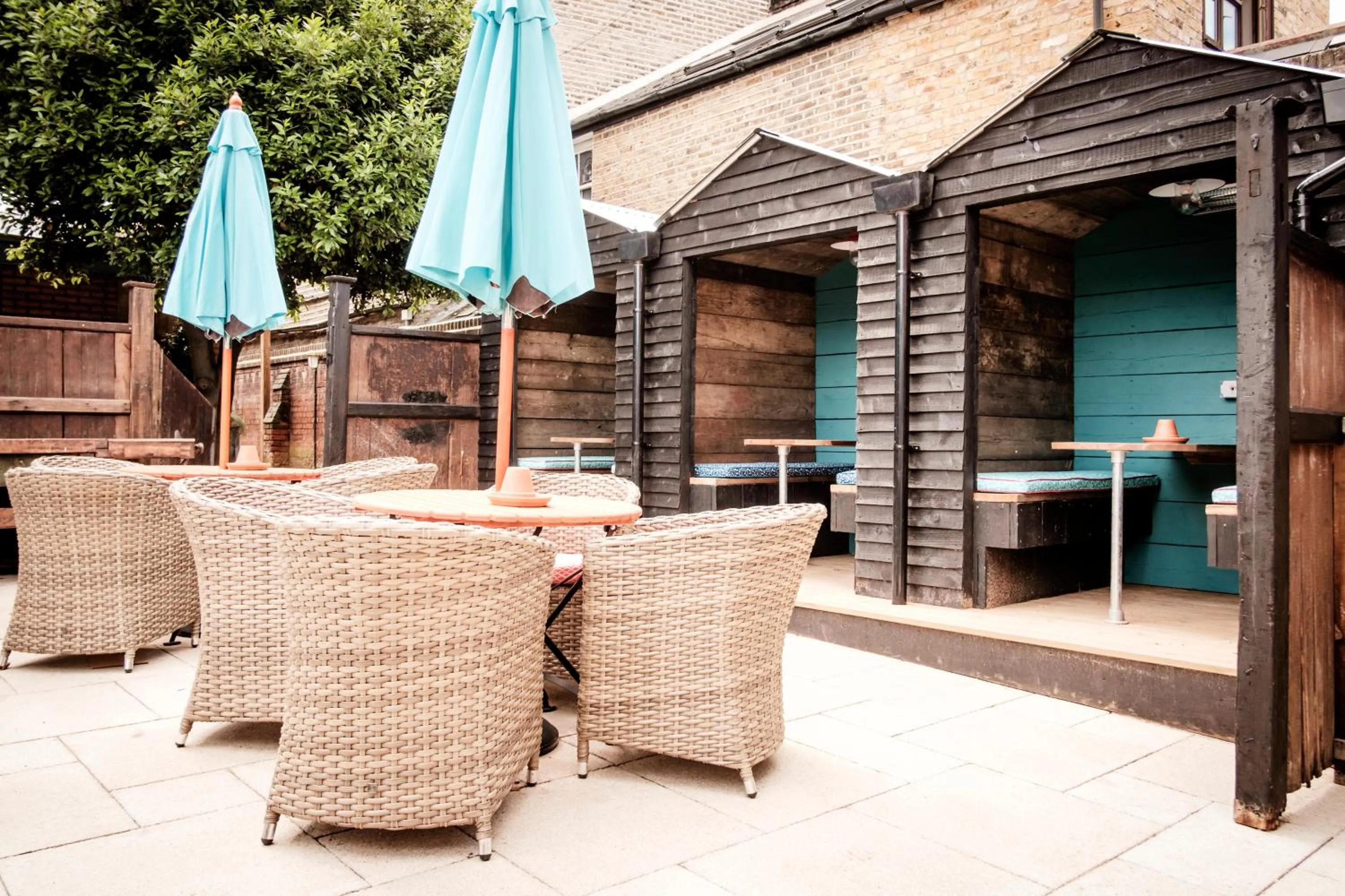 Garden in The Queen's Head