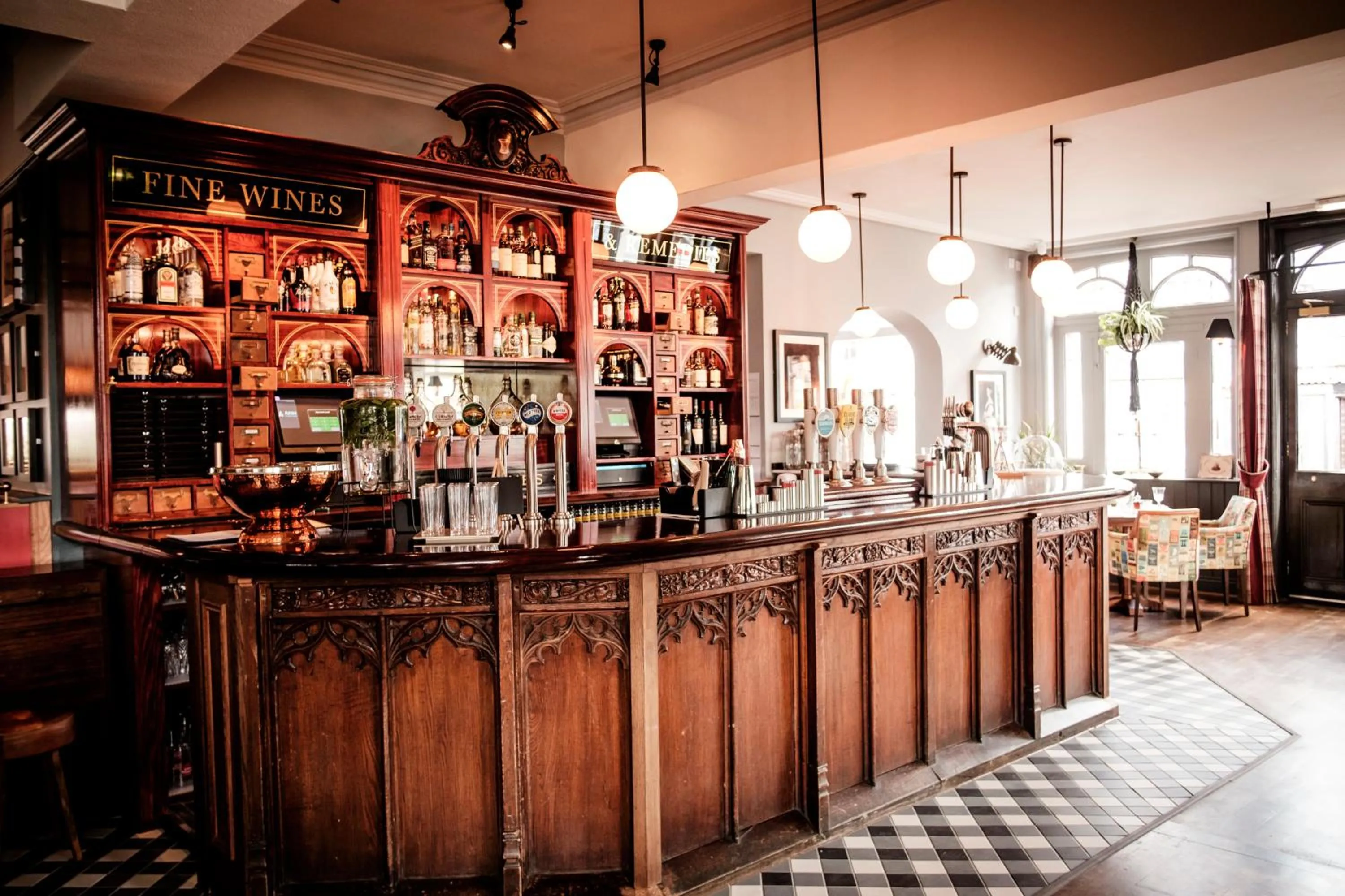 Lounge or bar in The Queen's Head