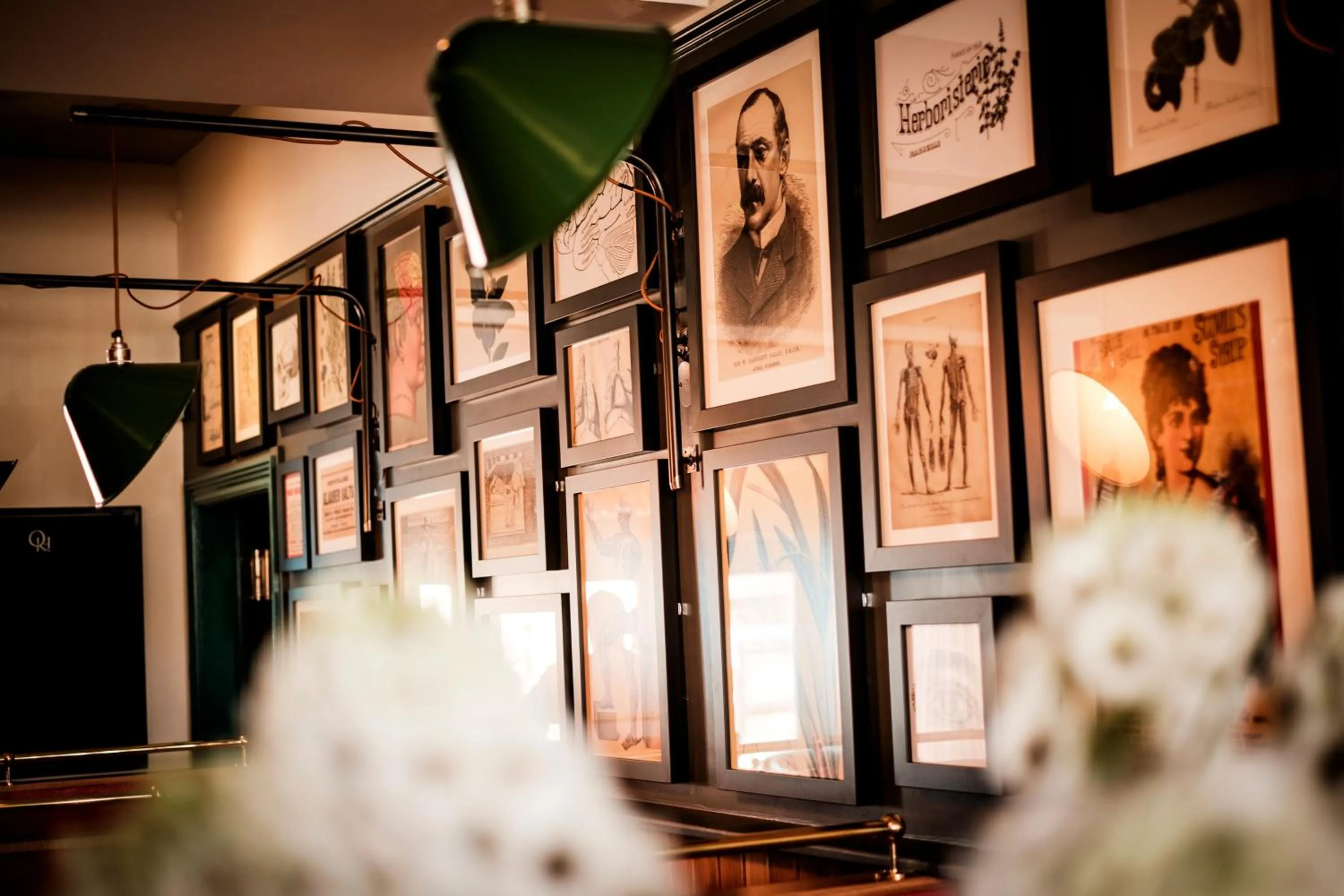 Decorative detail in The Queen's Head