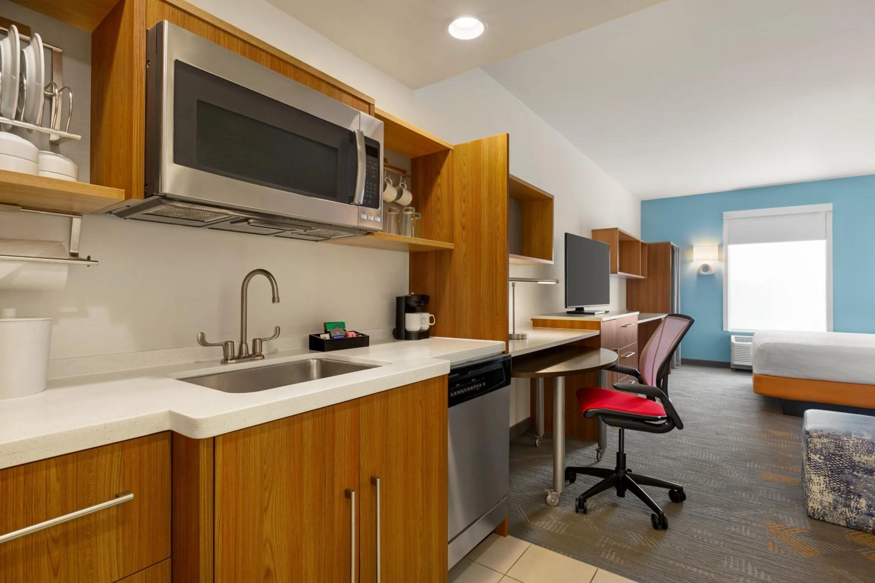 Kitchen or kitchenette in Home2 Suites By Hilton York