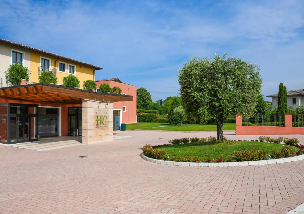 Facade/entrance in TH Lazise - Hotel Parchi Del Garda