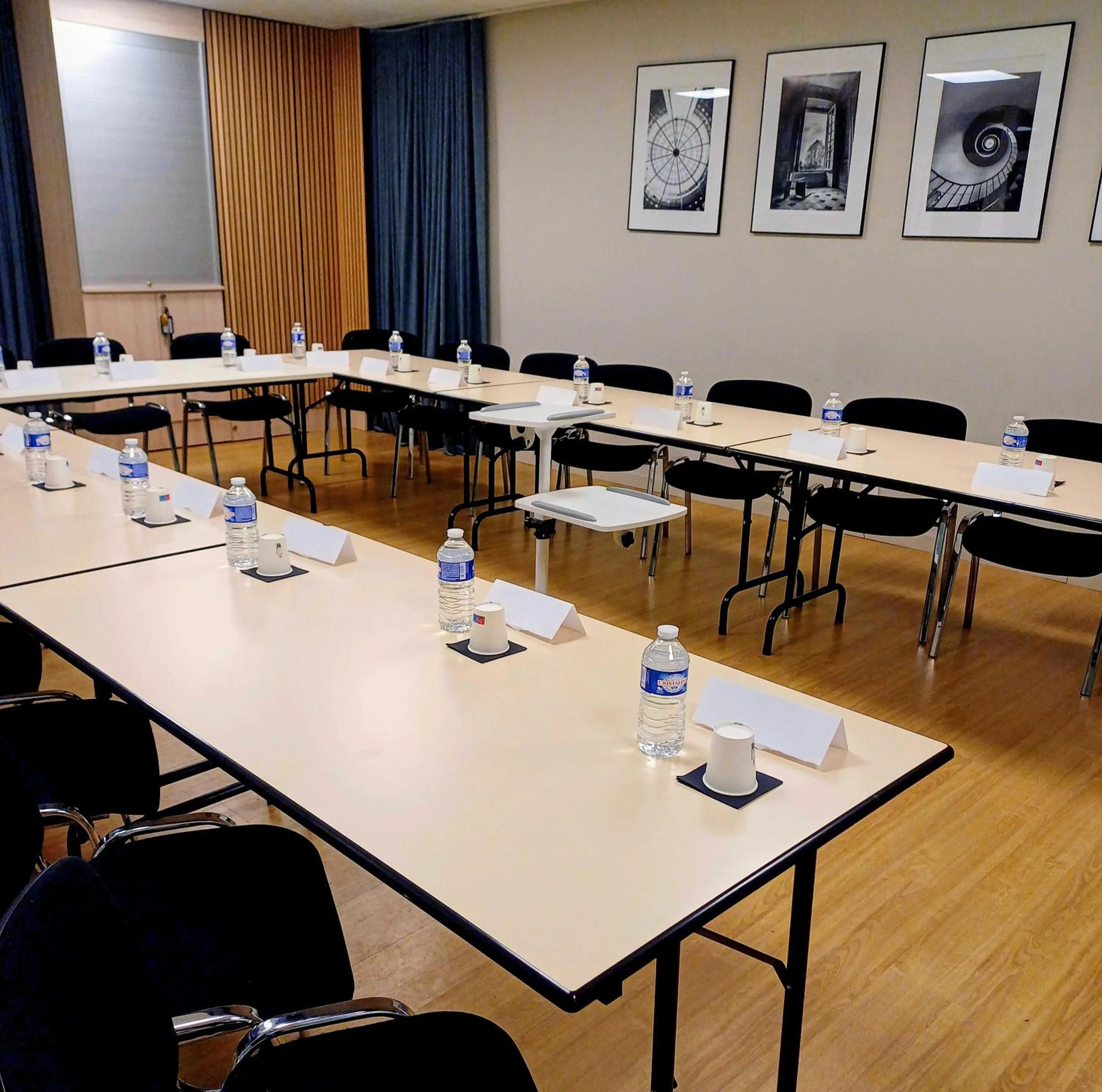 Meeting/conference room in Hotel Normandy
