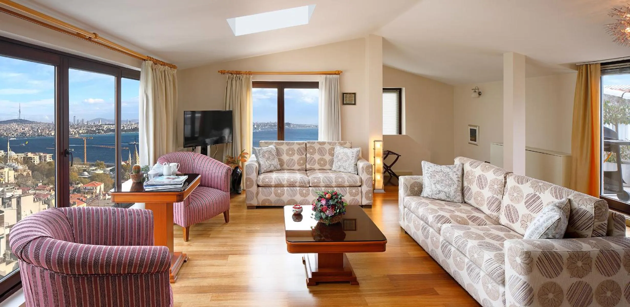 TV and multimedia in Galateia Residence